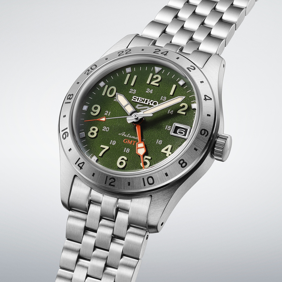 שעון SEIKO SPORT 5 מקולקציית ה Field 