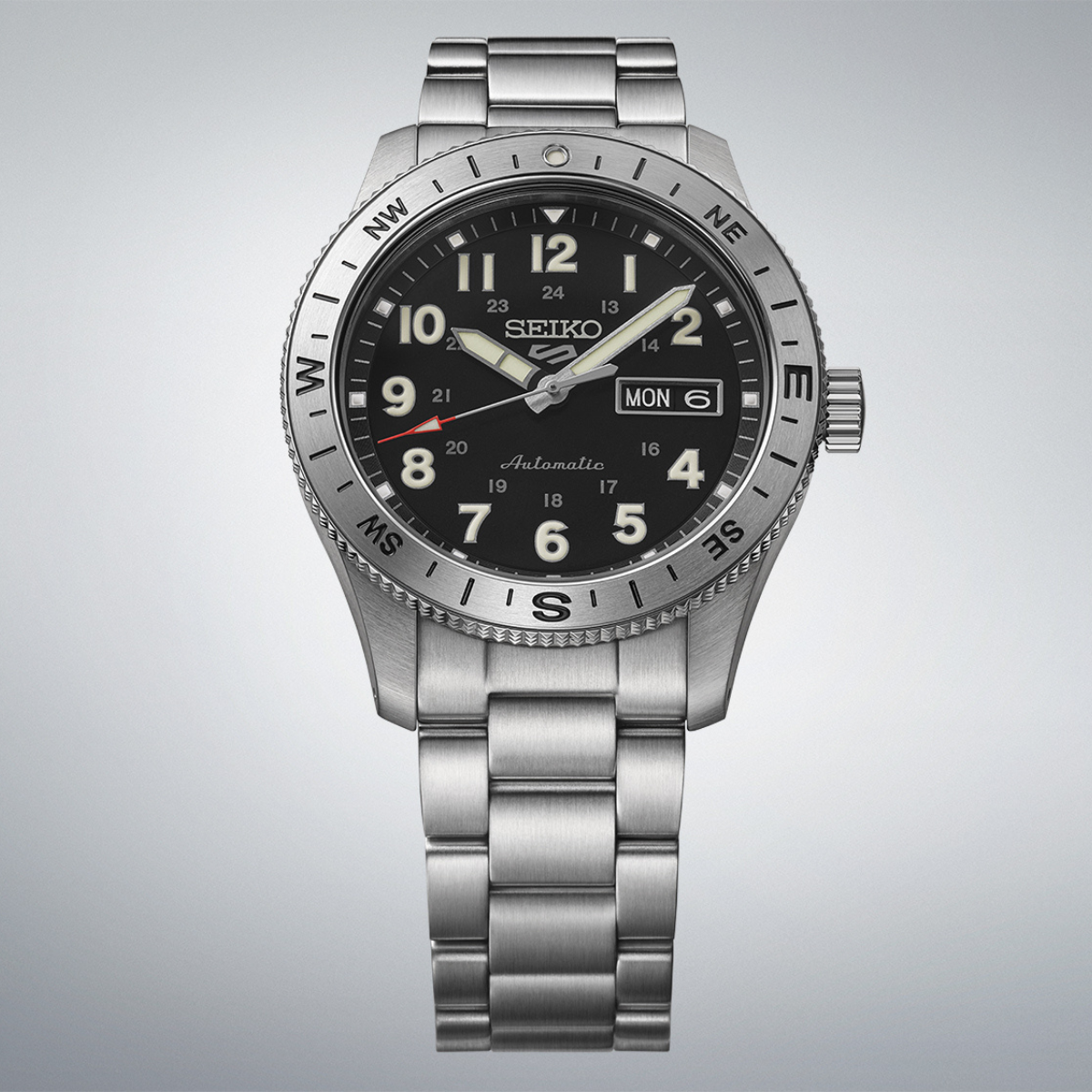 שעון SEIKO SPORT 5 מקולקציית ה Field 