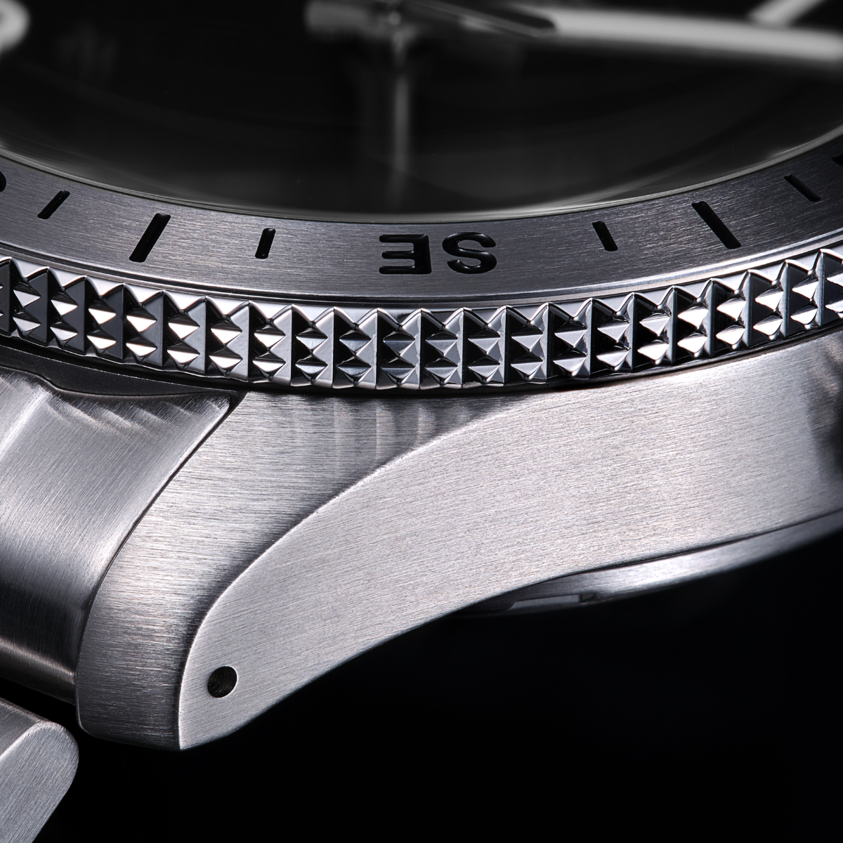 שעון SEIKO SPORT 5 מקולקציית ה Field 