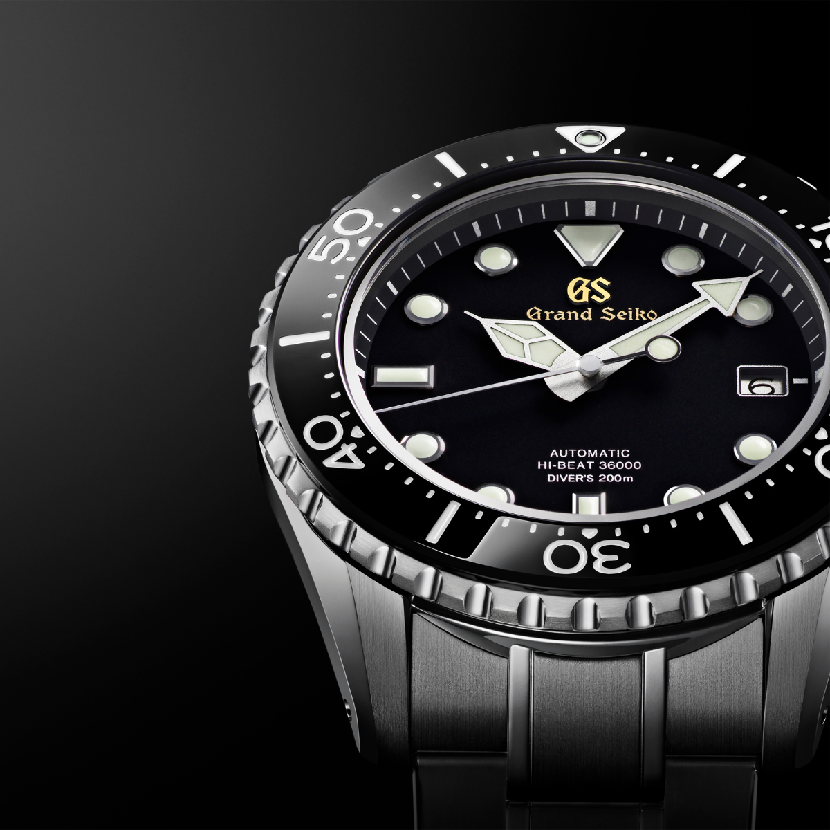 שעון  Grand Seiko צלילה 200 מטר עשוי טיטניום ולוח שחור