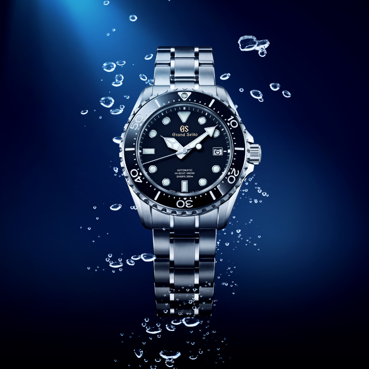 שעון  Grand Seiko צלילה 200 מטר עשוי טיטניום ולוח שחור