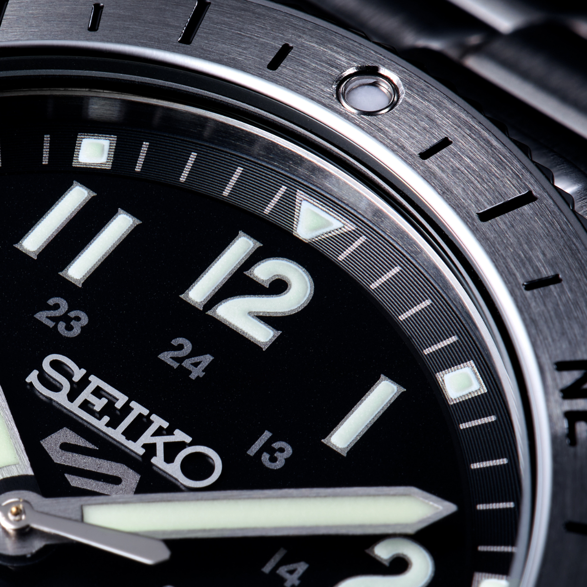 שעון SEIKO SPORT 5 מקולקציית ה Field 