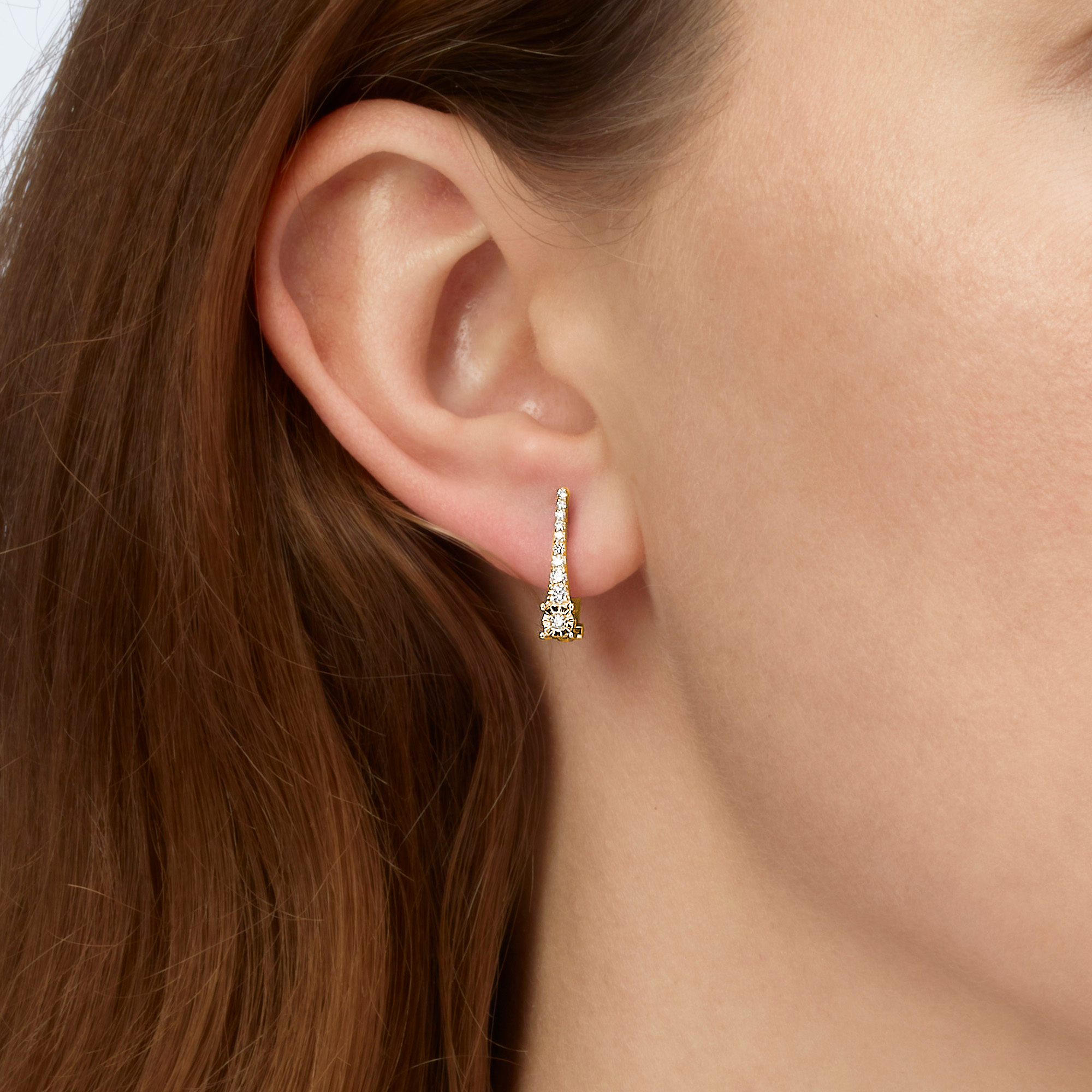 עגילי זהב משובצים יהלומים