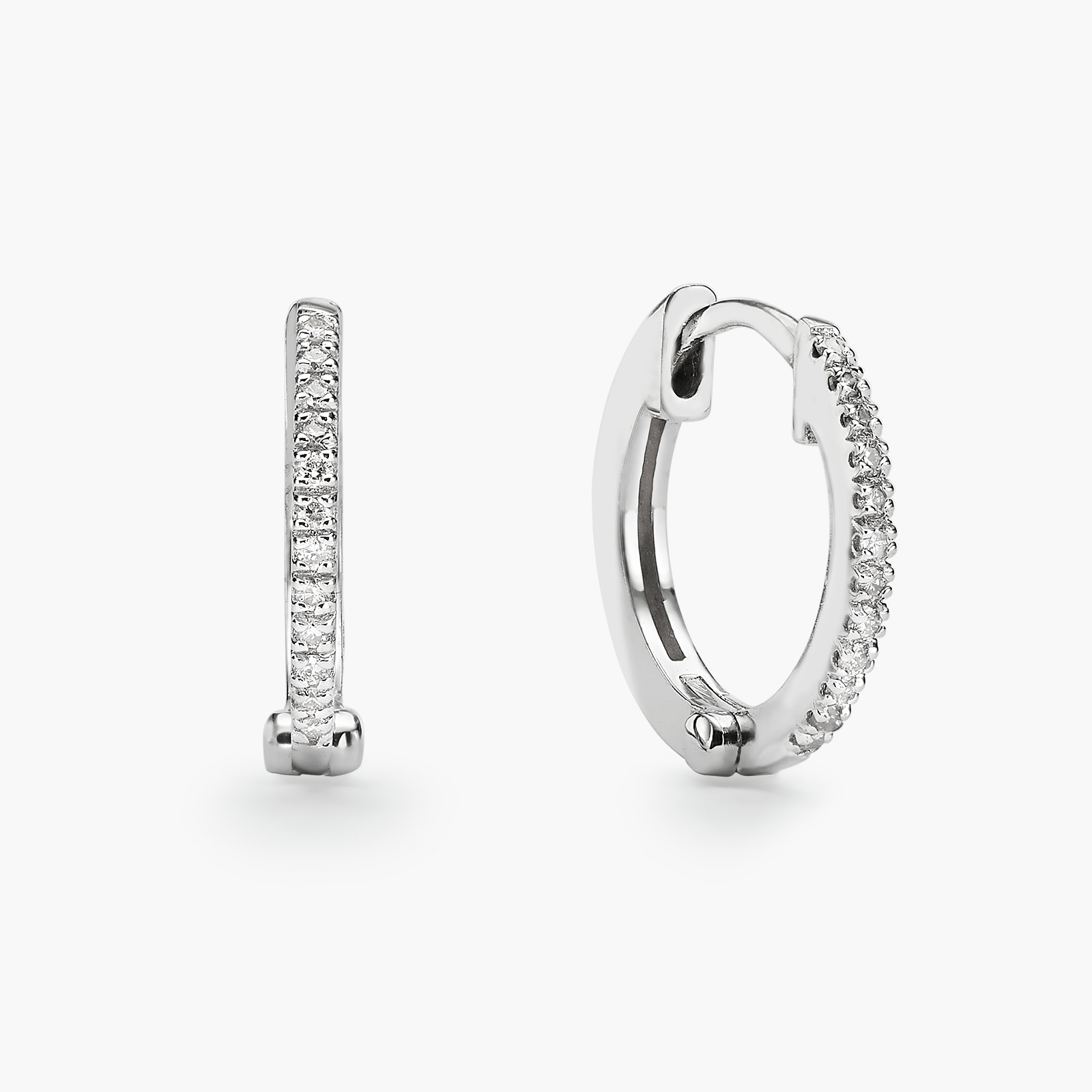 עגילי זהב חישוק משובצים יהלומים