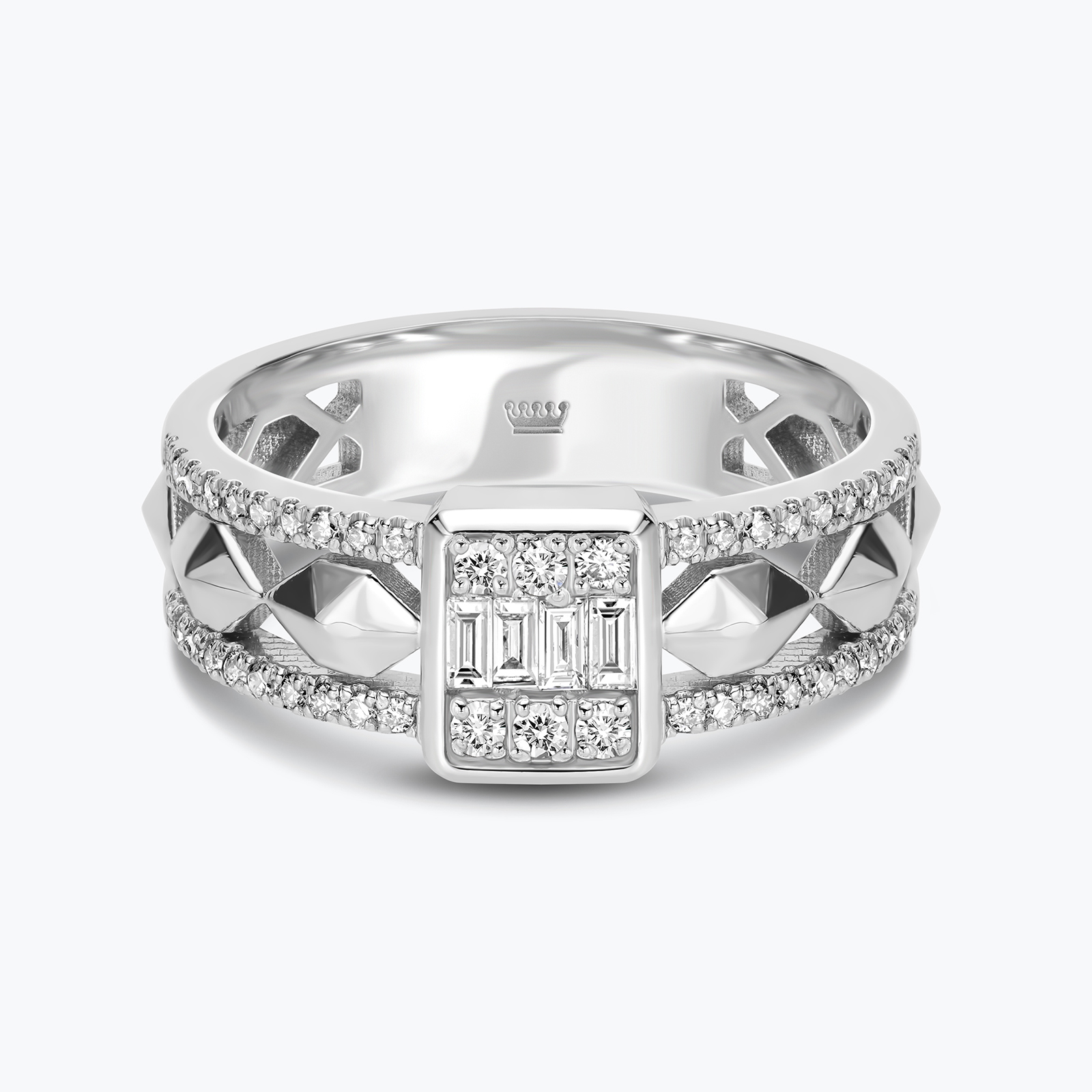 טבעת משובצת יהלומים