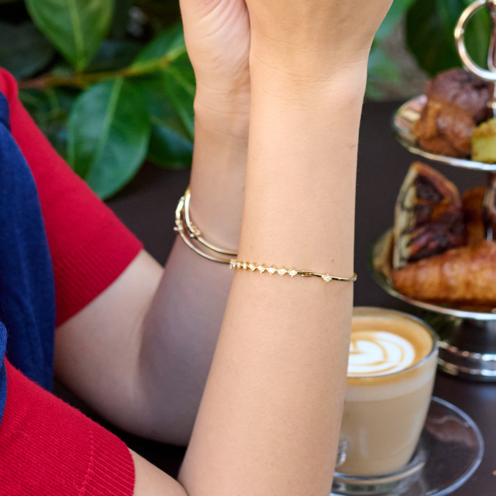 צמיד ארינה משובץ יהלומים נוצצים