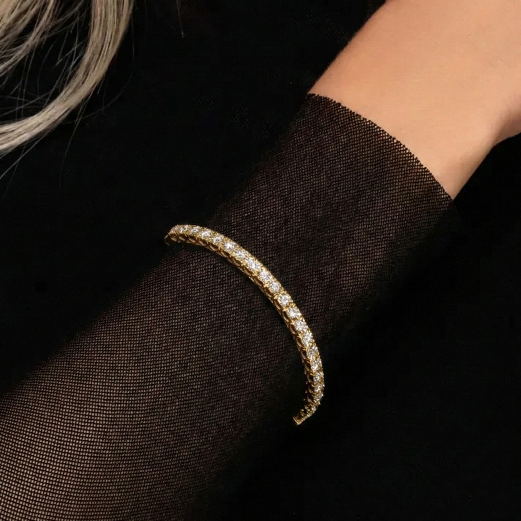 צמיד זהב 14K משובץ יהלומים