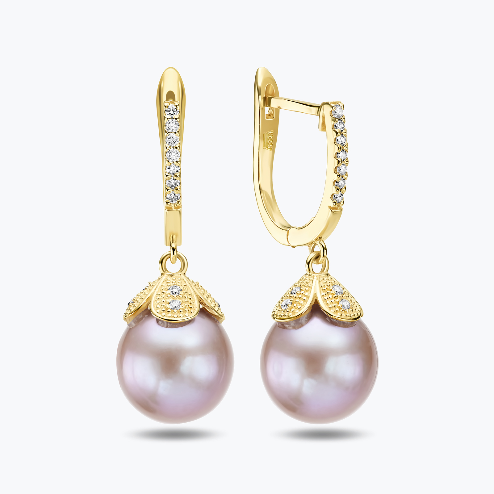 עגילי פנינים ויהלומים