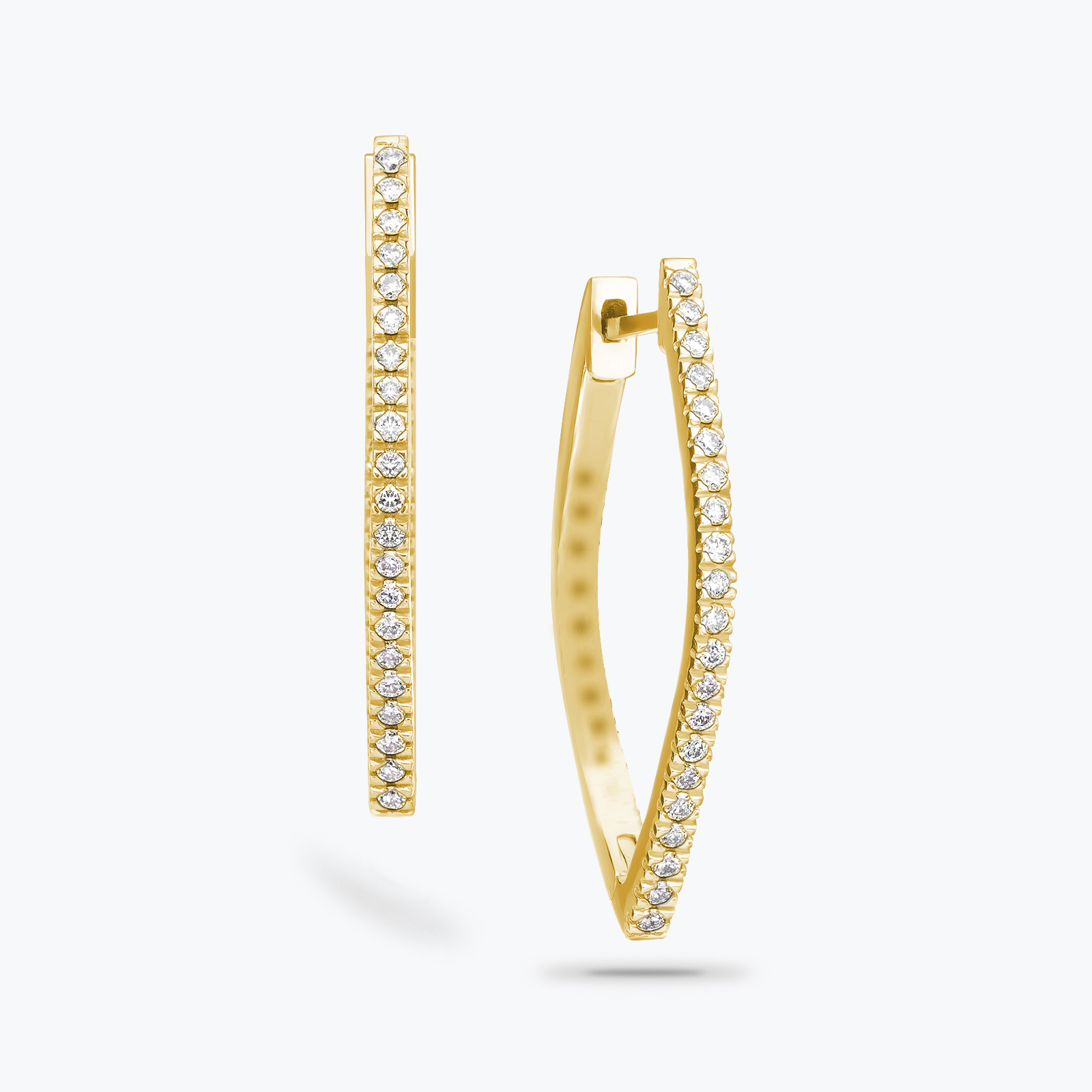 עגילי זהב מעויינים משובצים ביהלומים