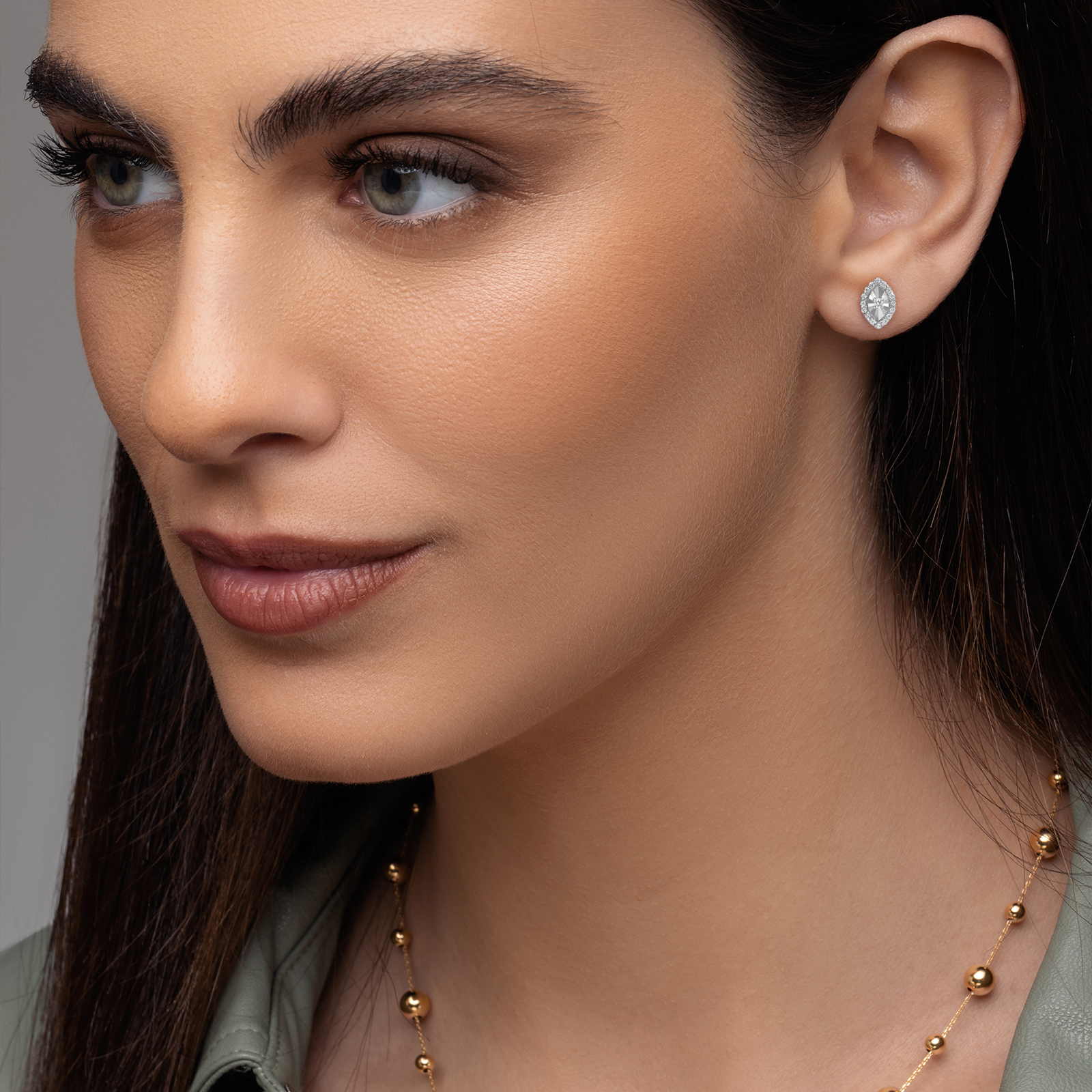 עגילי תיאה בשיבוץ יהלומים