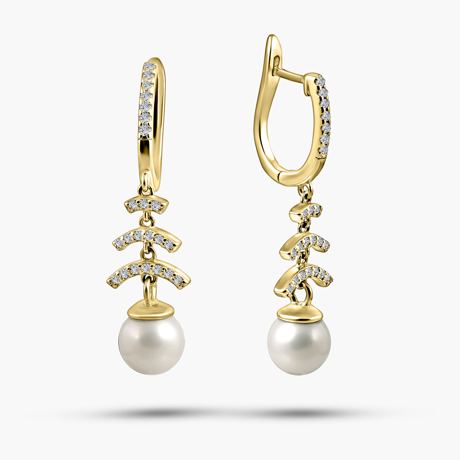 עגילי זהב 14K בשיבוץ יהלומים ופנינה