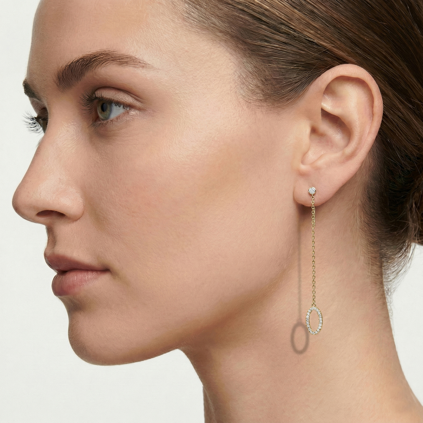 עגילי זהב 14K משובצים יהלומים בעיצוב אובל תלוי ארוך