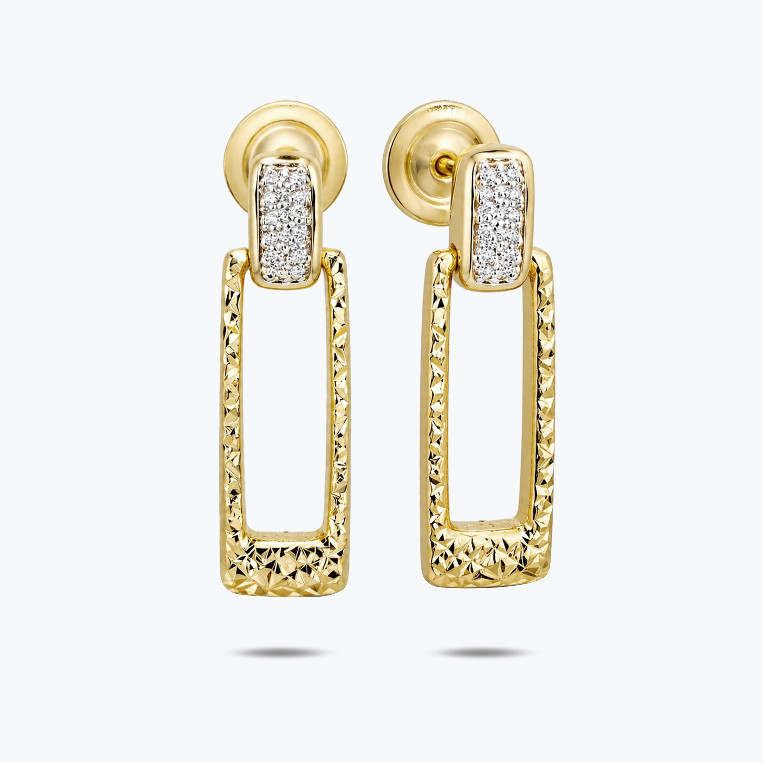 עגילי זהב 14K משובצים יהלומים מקולקציית NATURA בטקסטורה מרוקעת