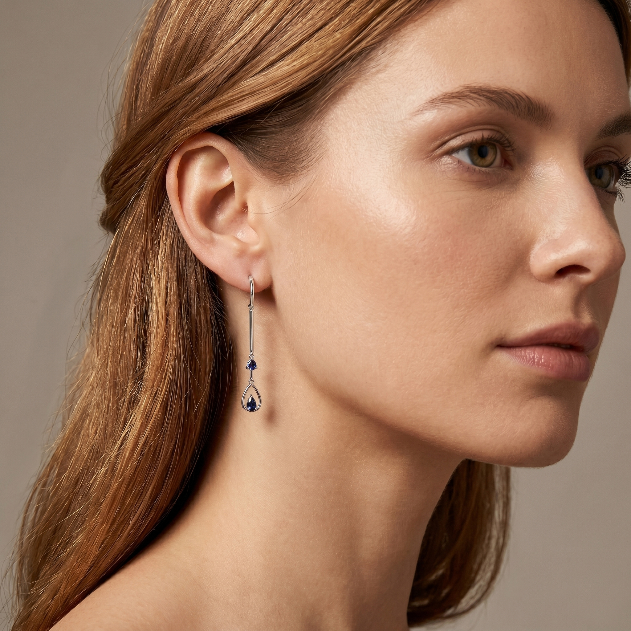 עגילי זהב 14K משובצים יהלומים ואבני ספיר