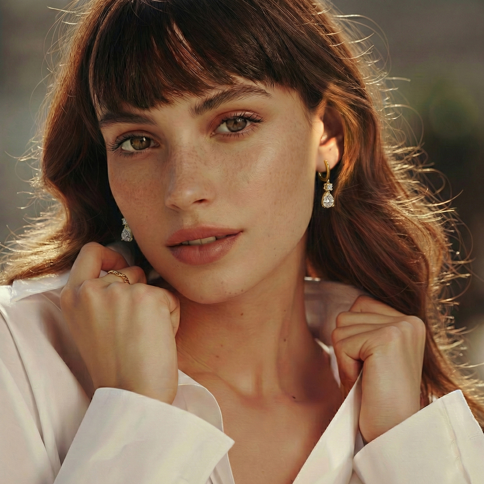 עגילי זהב 14K תלויים משובצים יהלומי מעבדה בחיתוך טיפה