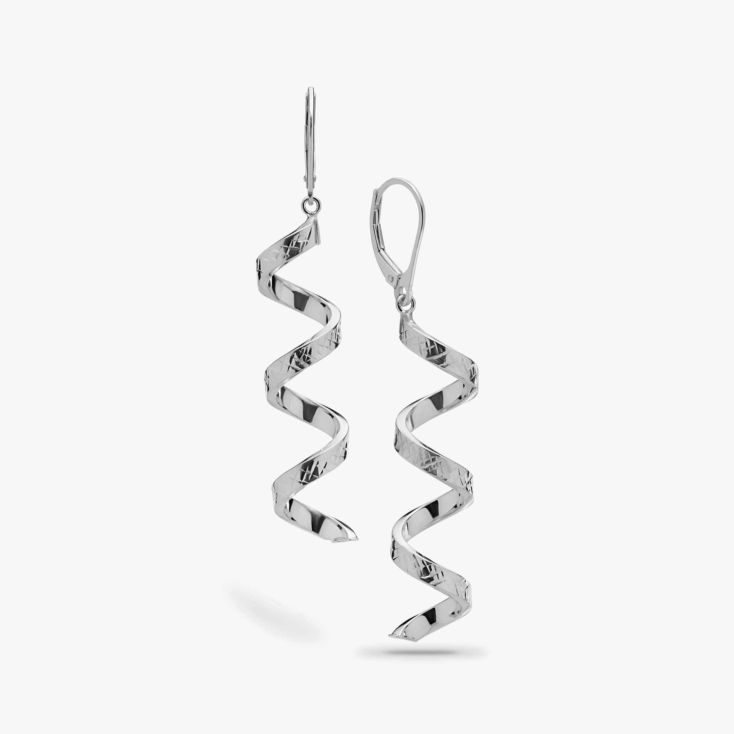 עגילי זהב לבן מסולסלים