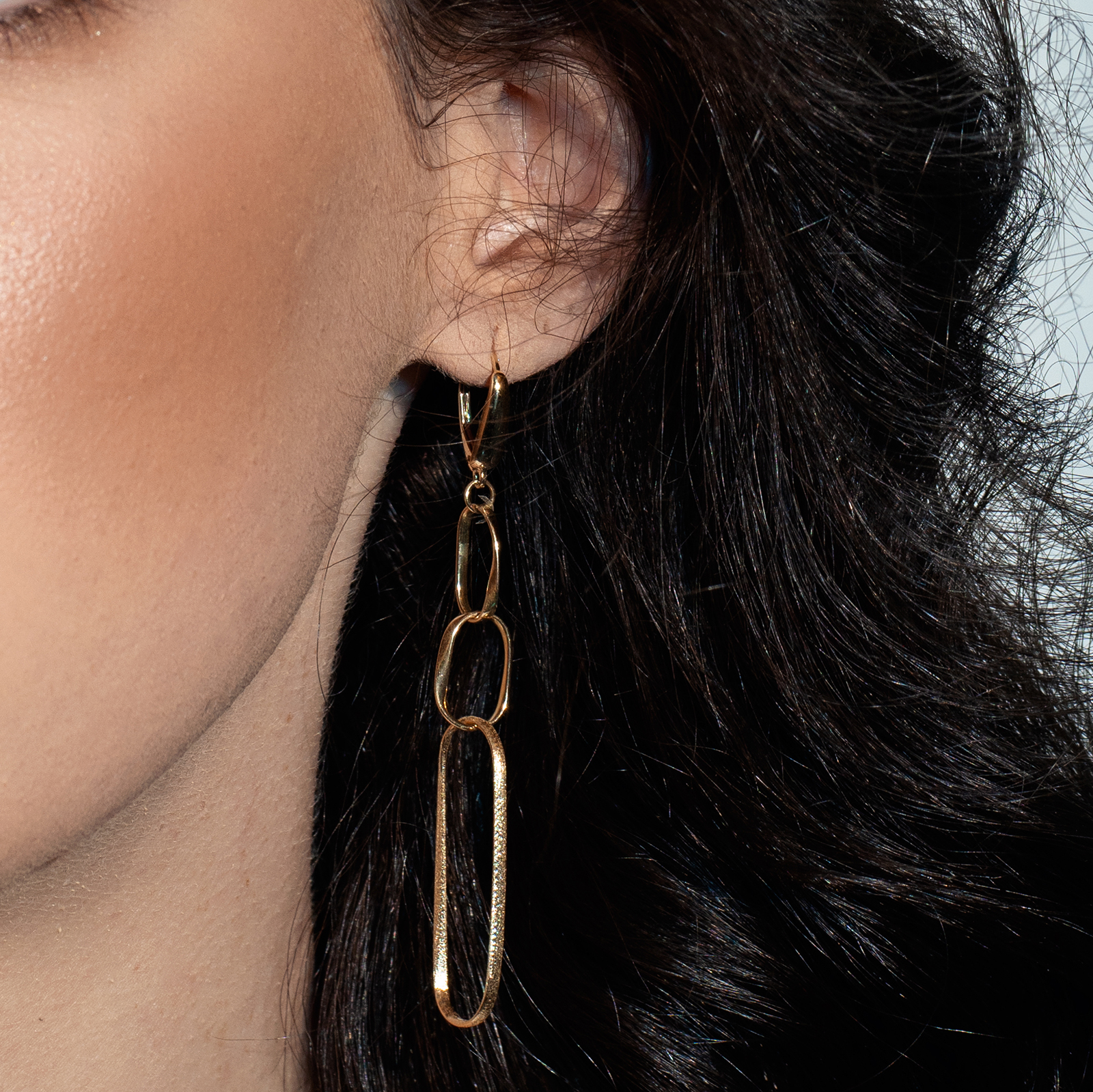 עגילי זהב חישוקים אובלים