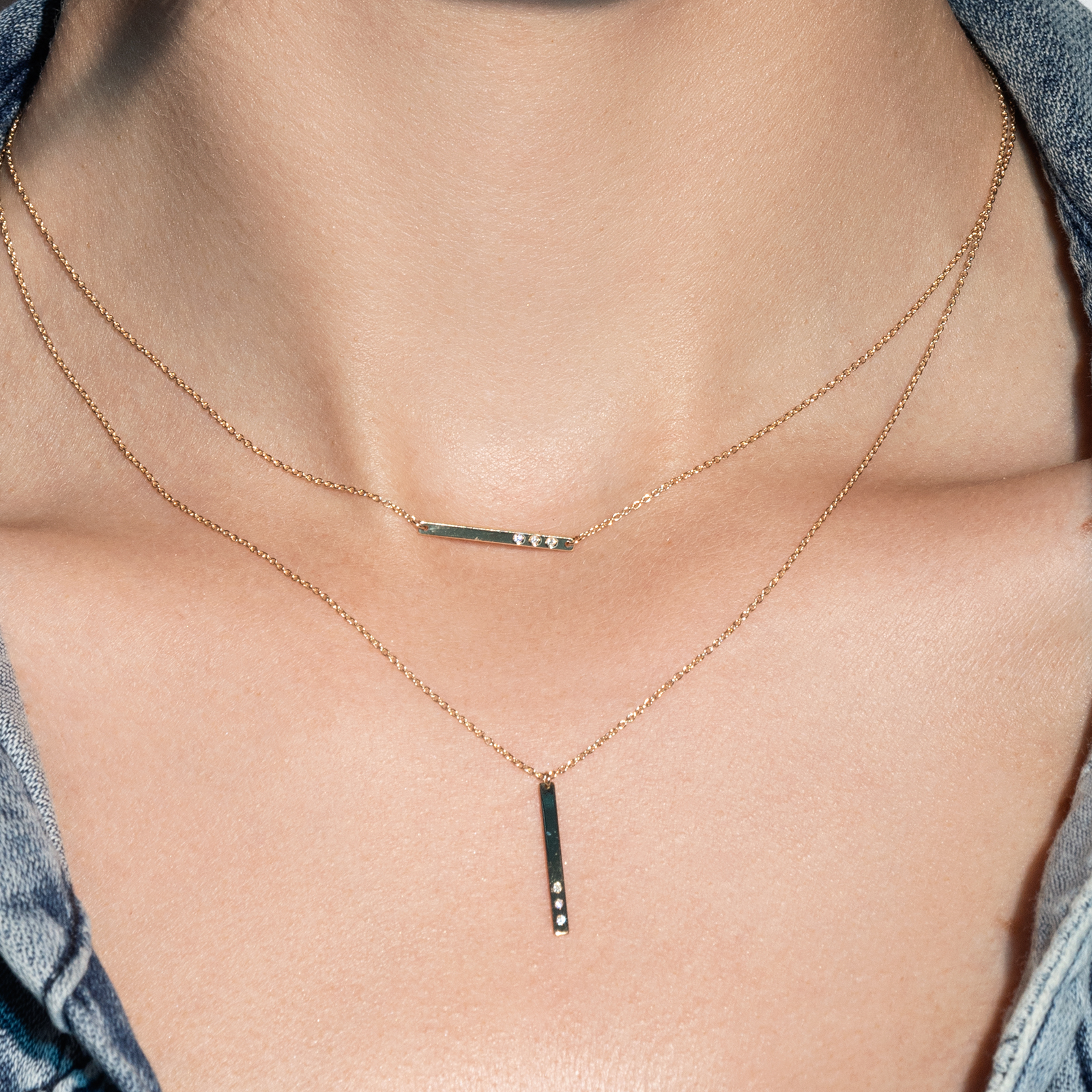 שרשרת זהב עם תליון פס משובץ יהלומים