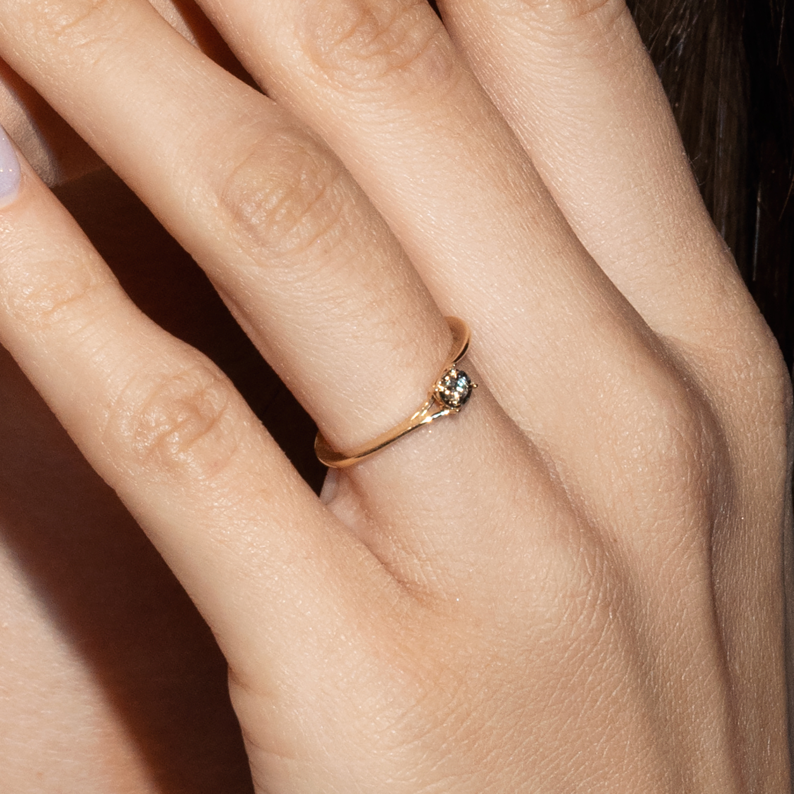 טבעת זהב משובצת יהלום סוליטר