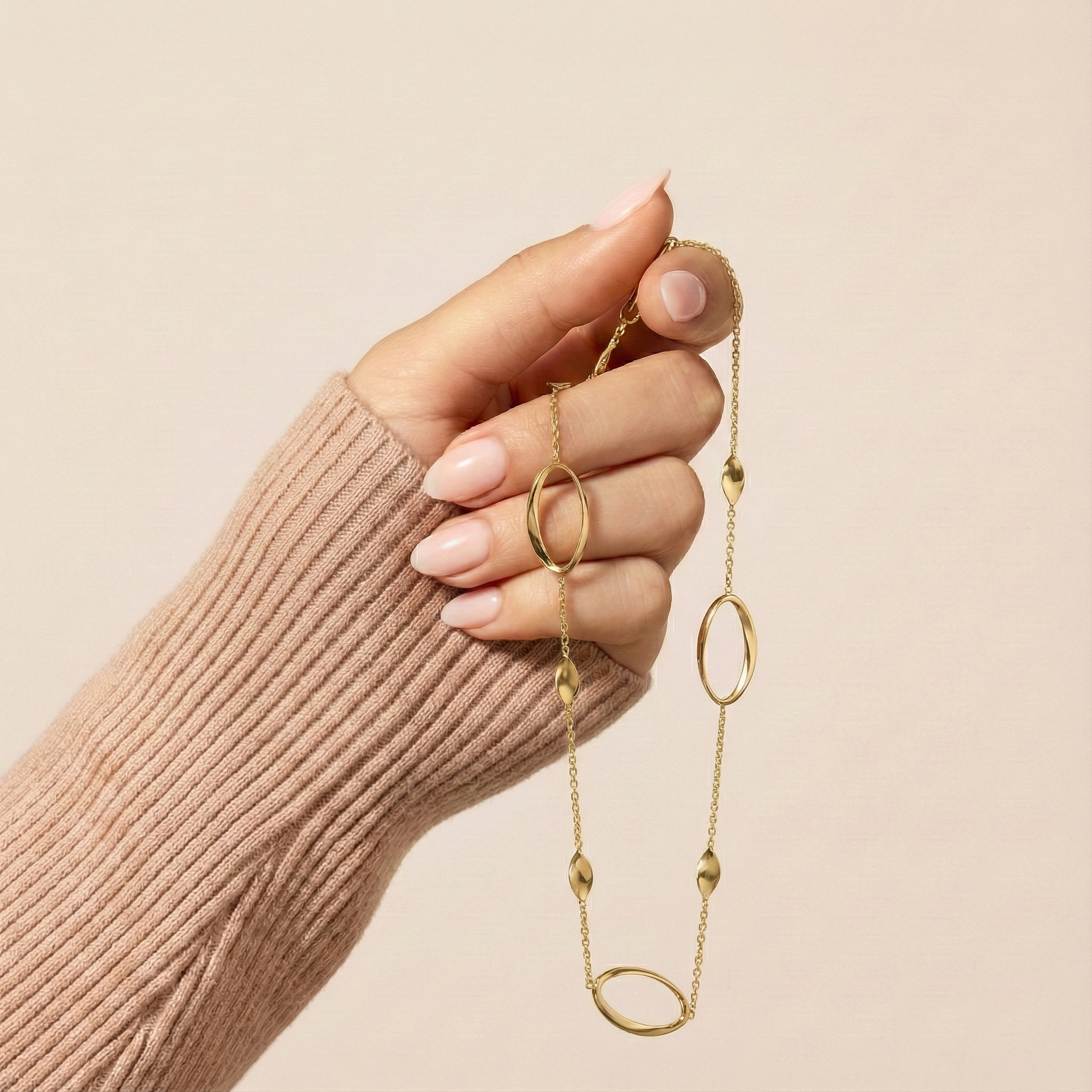 שרשרת זהב 14K בעיצוב מודרני ואלגנטי