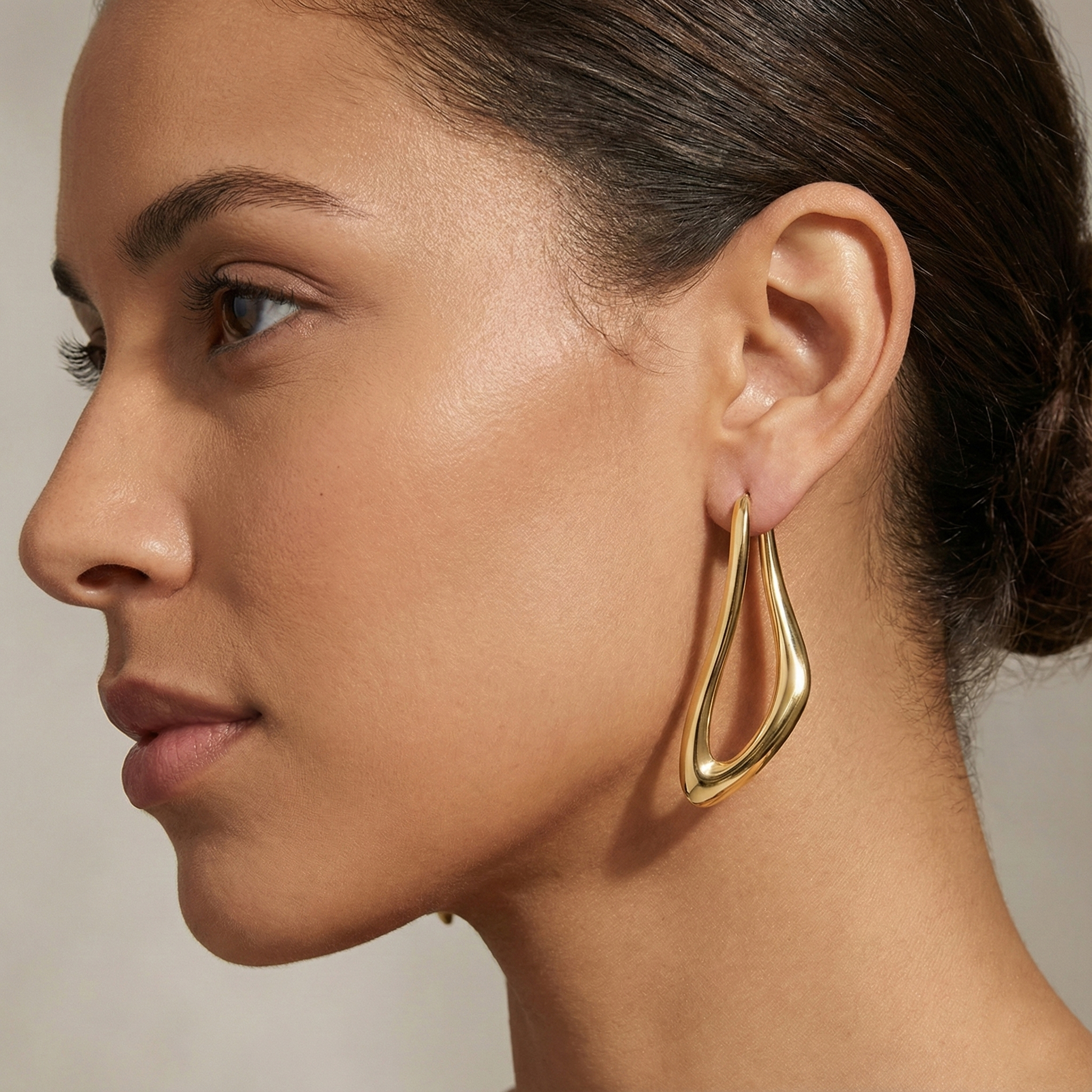 עגילי חישוק מזהב