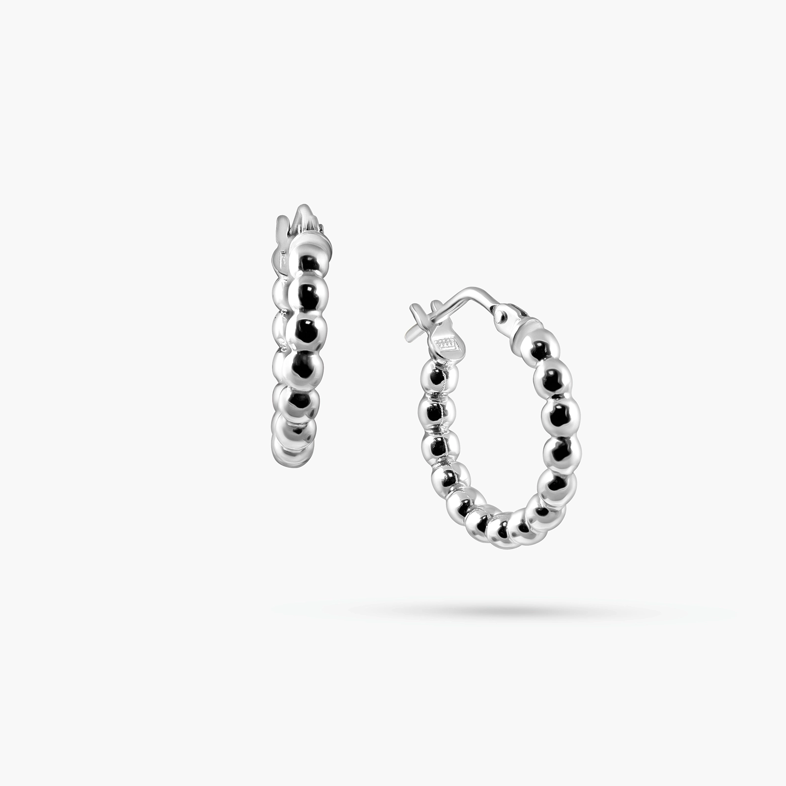 עגילי זהב 14K במראה כדוריות זהב