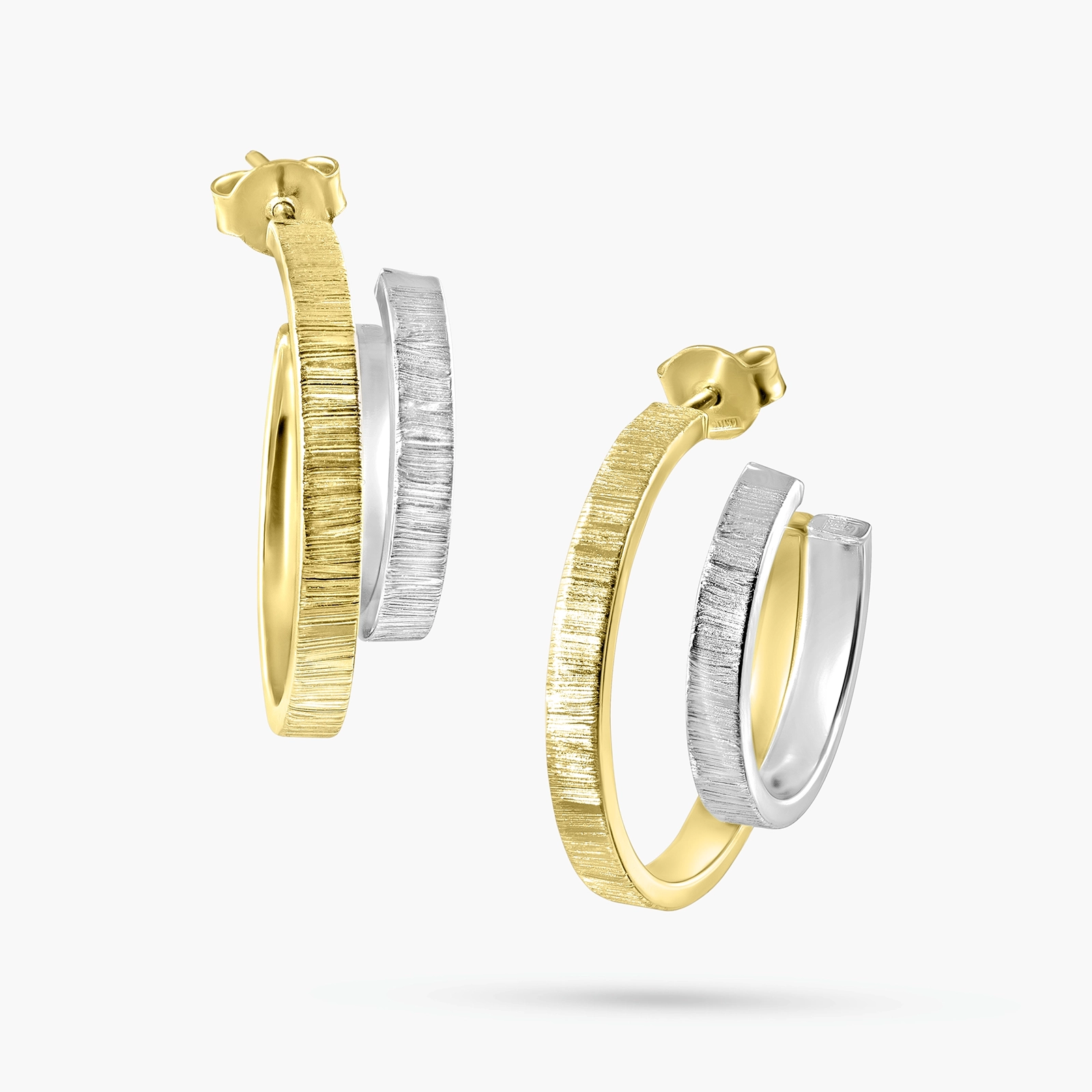 עגילי חישוק כפול מזהב 14K בגימור מוברש