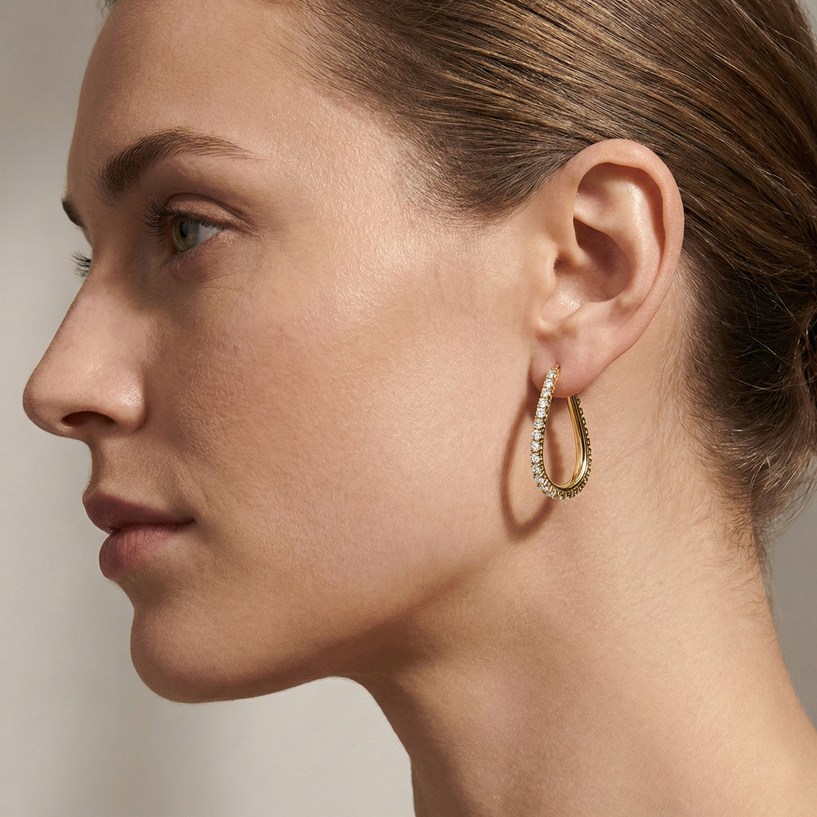 עגילי זהב 14K בעיצוב טיפה משובצים זרקונים