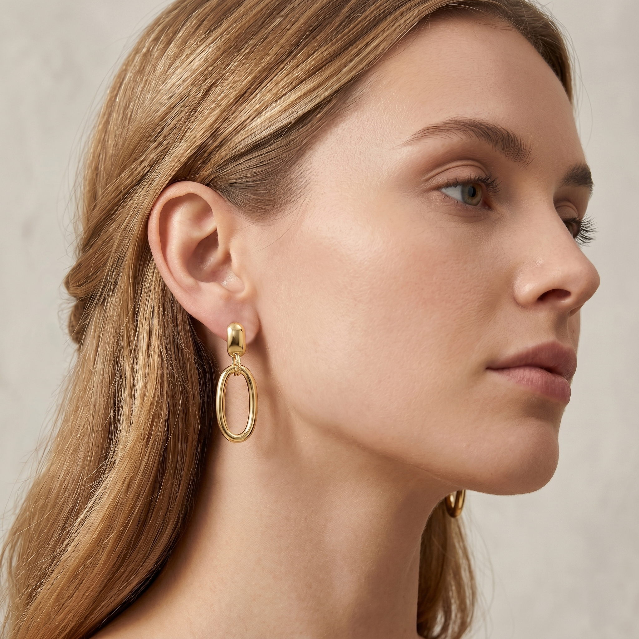 עגילי זהב 14K בעיצוב אובל תלוי 4.2 ס"מ