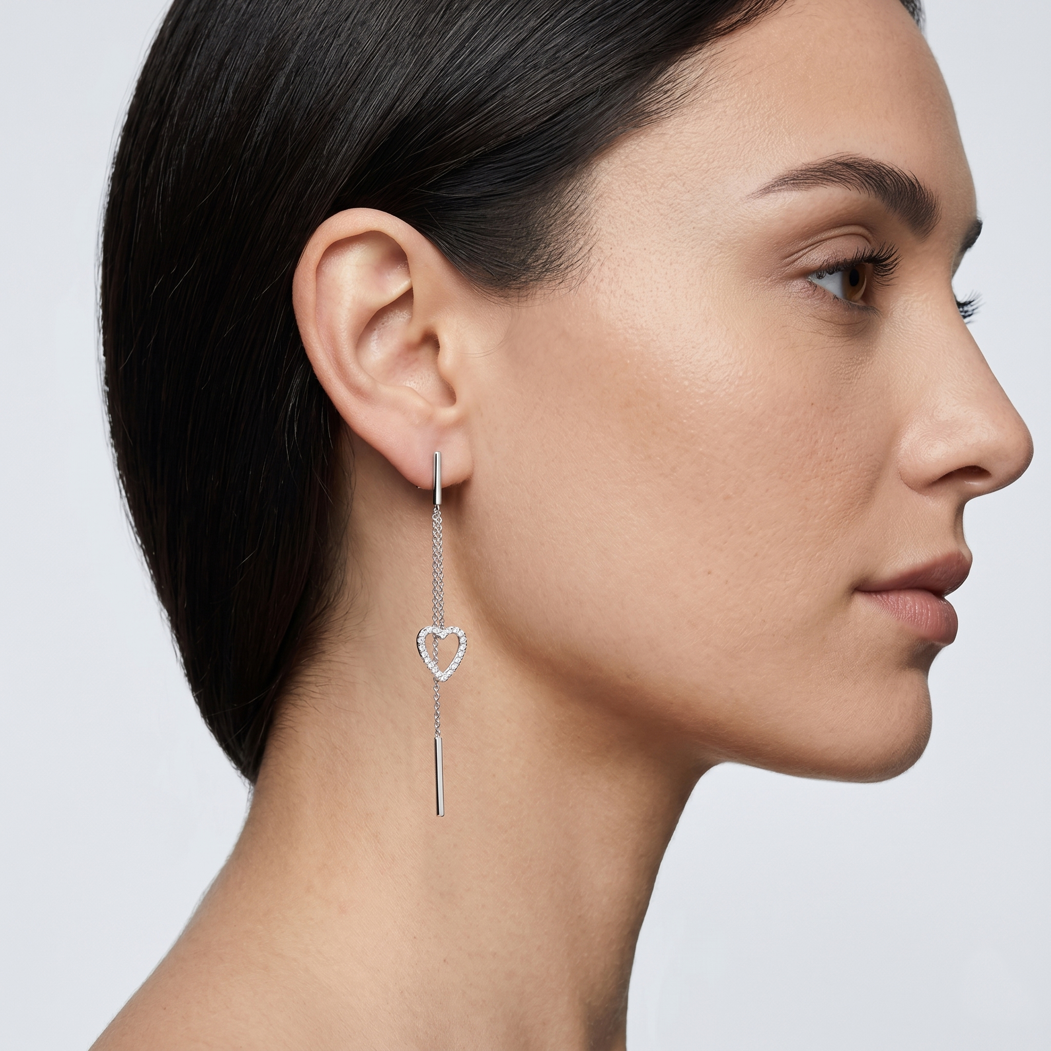 עגילי זהב 14K בעיצוב לב תלוי עם שרשראות מדורגות