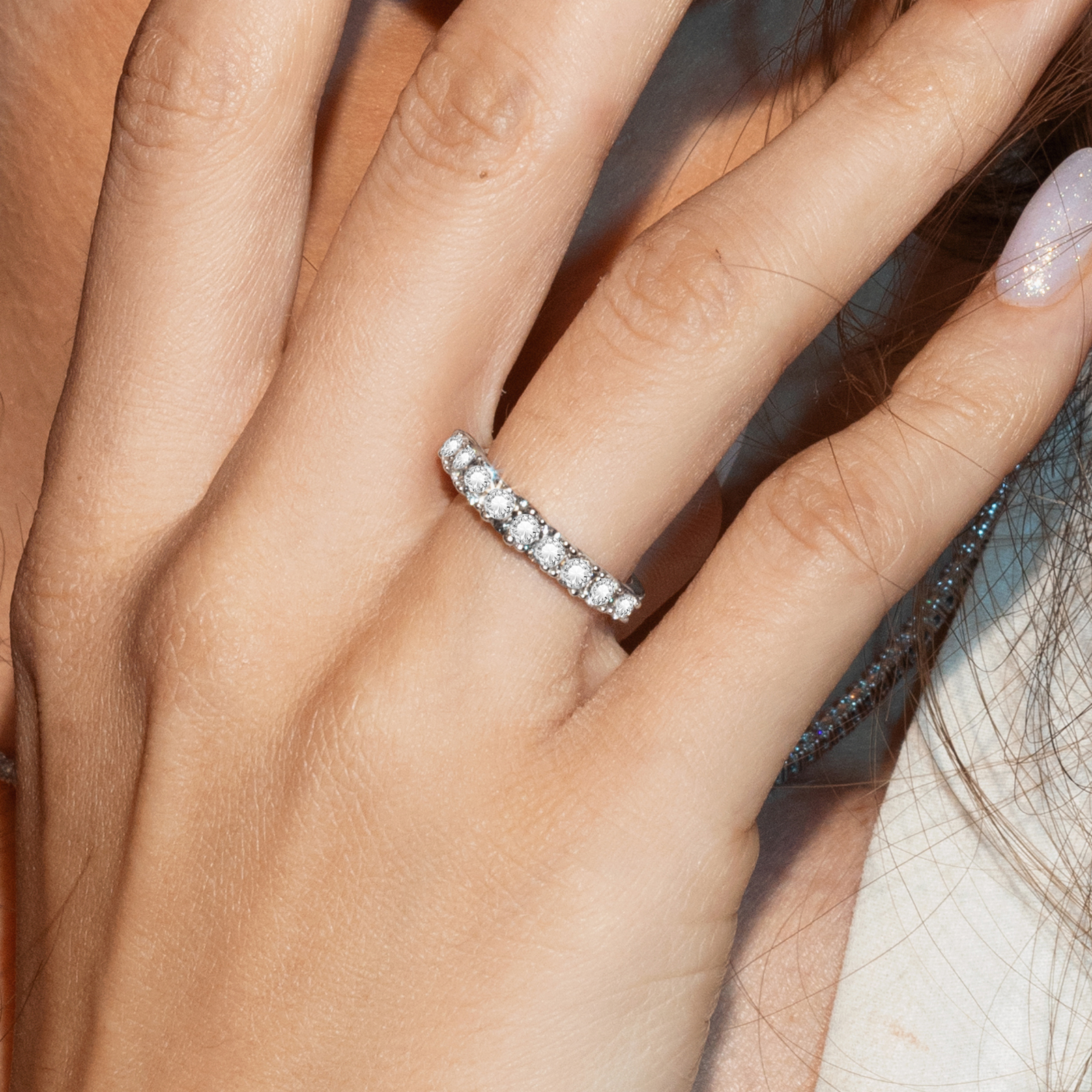 טבעת זהב משובצת  9 יהלומים