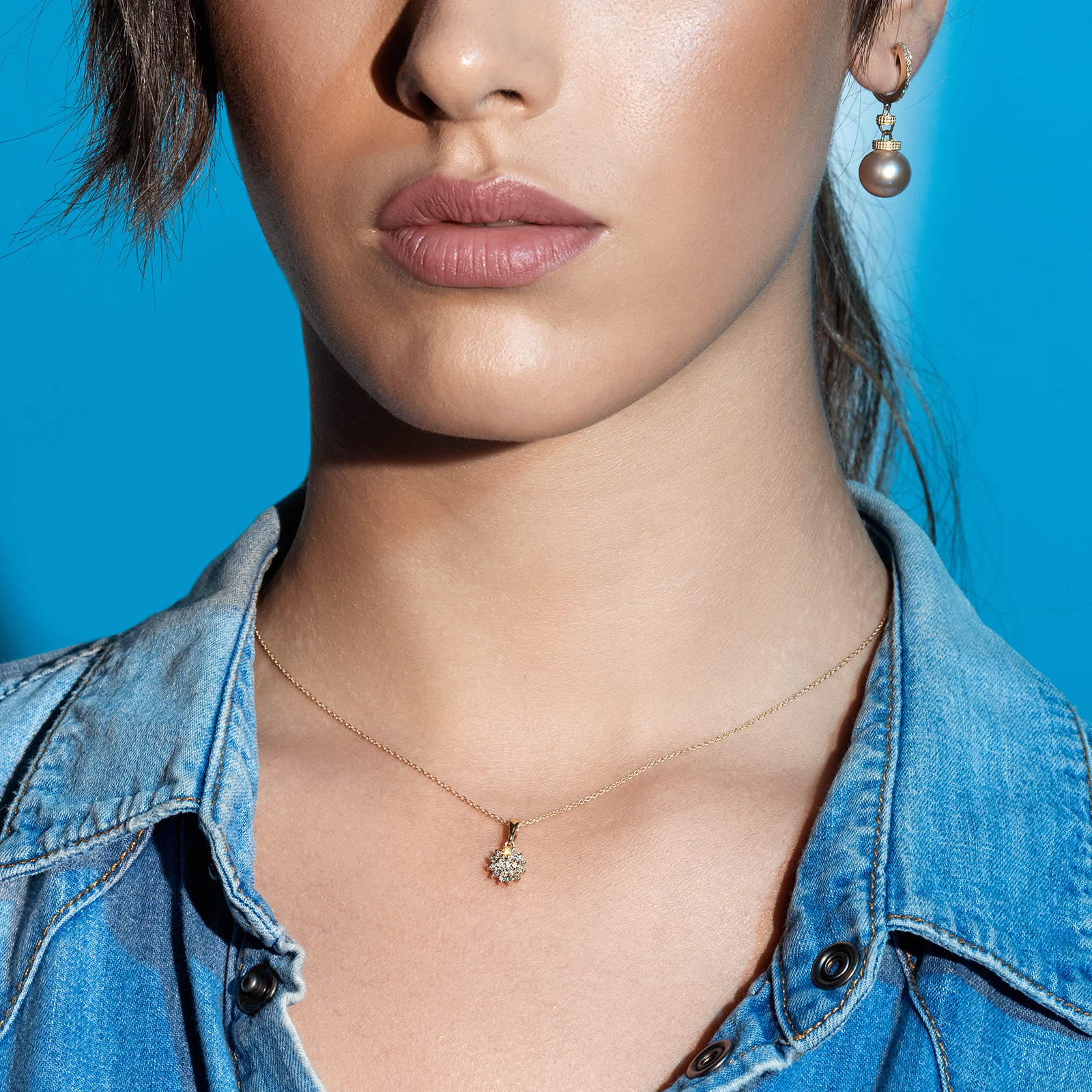 עגיל זהב פנינים ויהלומים