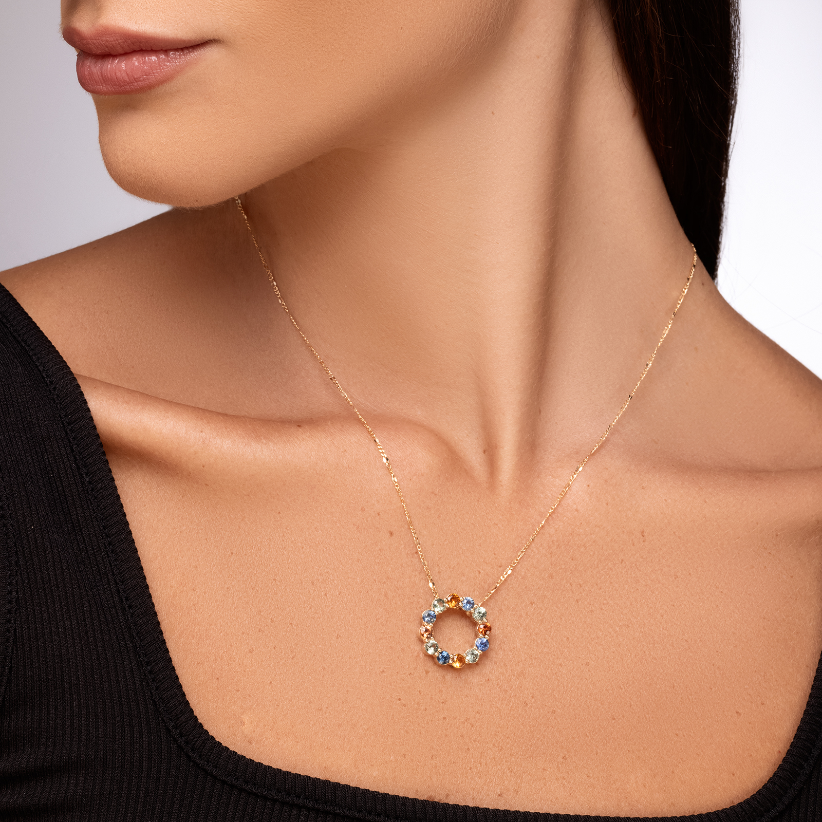 תליון מעוגל משובץ ספירים