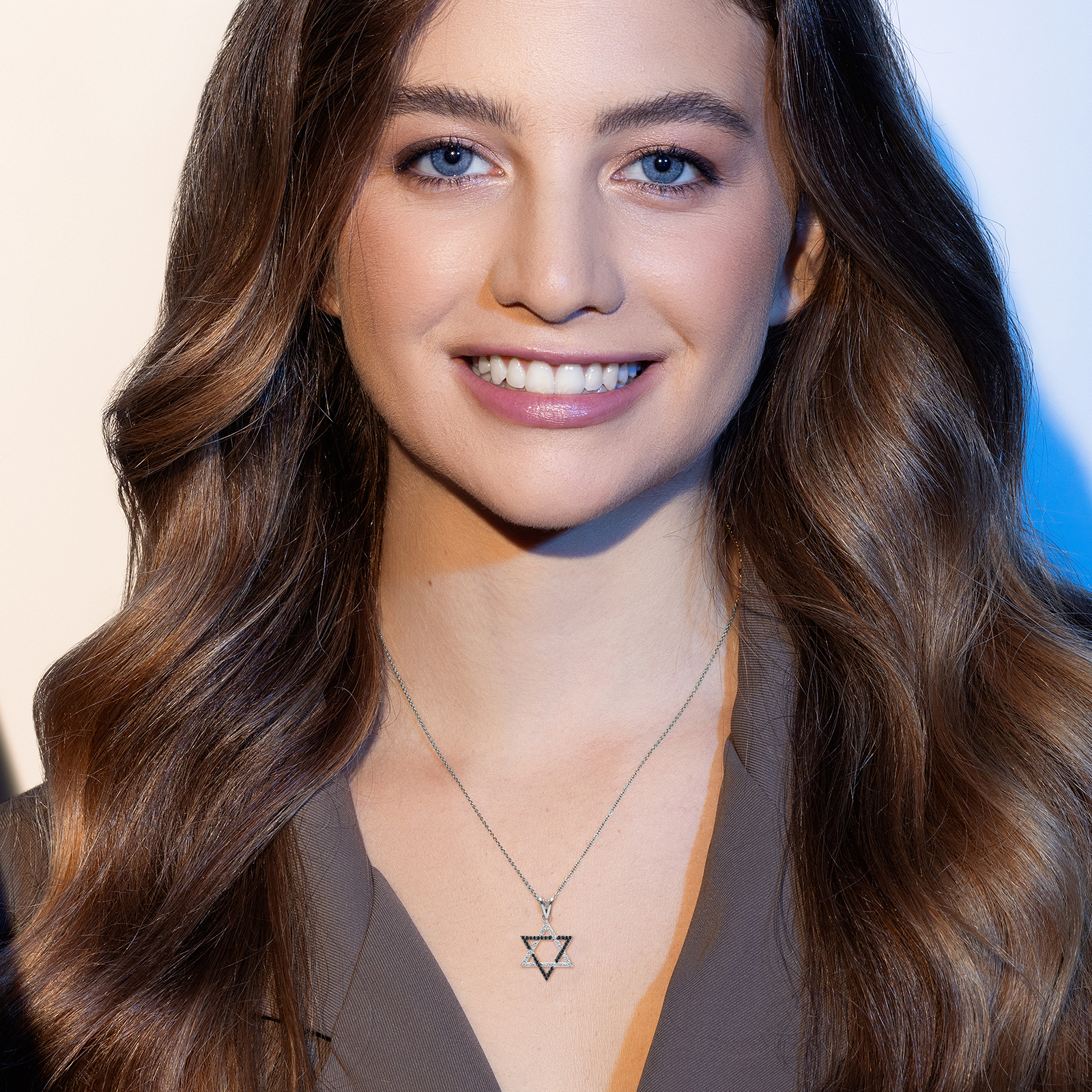 תליון מגן דוד משובץ יהלומים