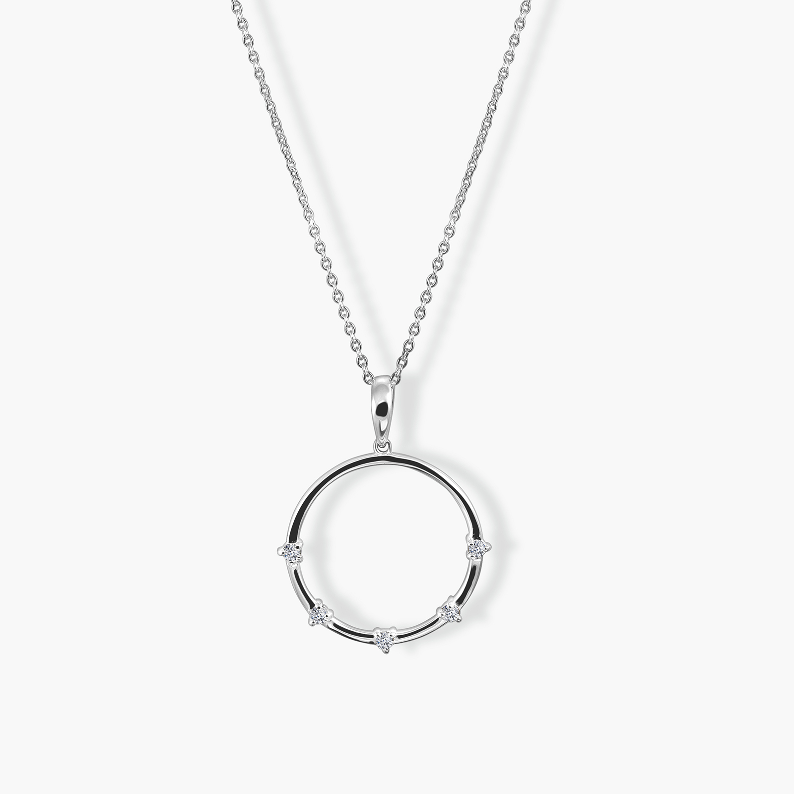 תליון זהב לבן 14K עם יהלומים בעיצוב מעגלי