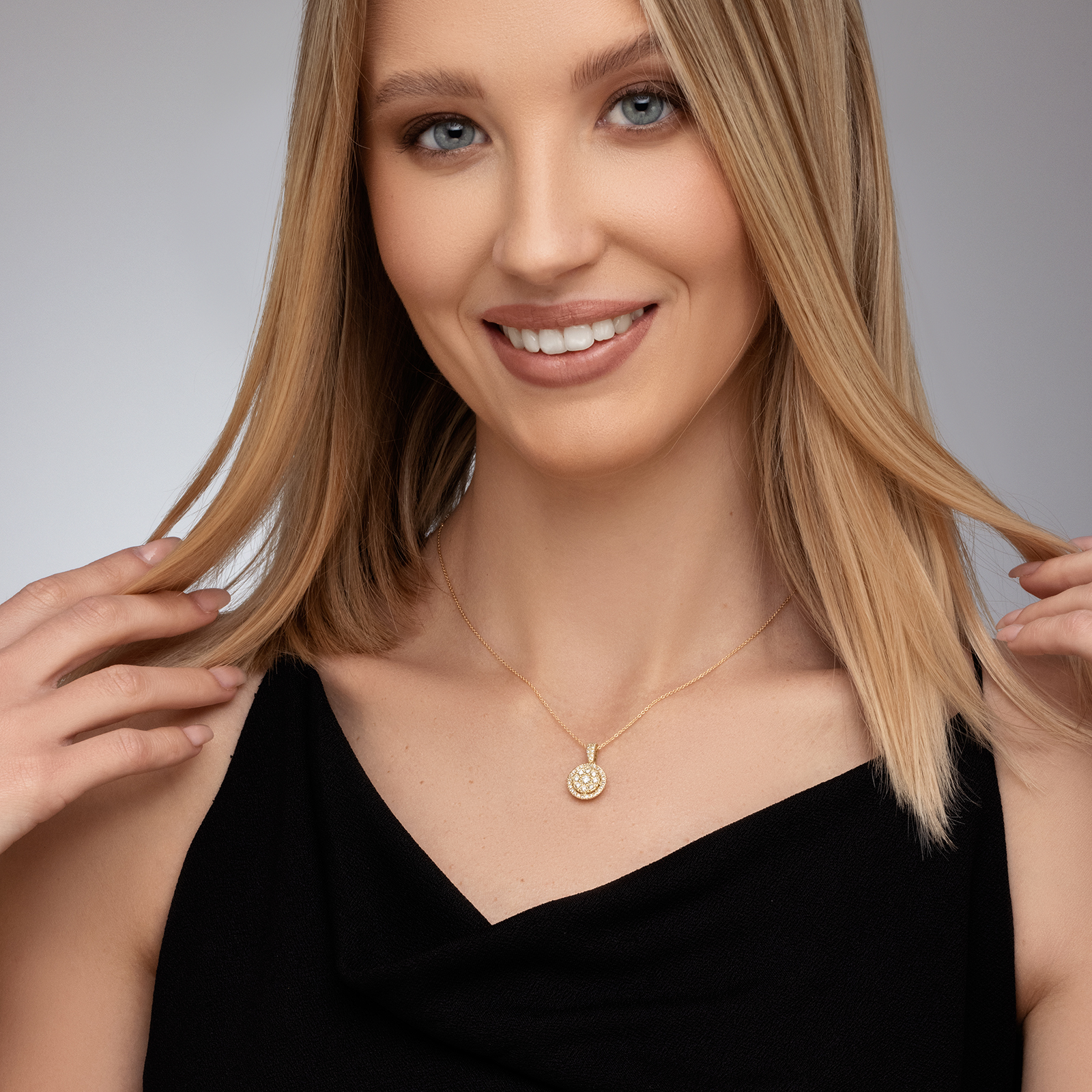 תליון זהב פרח יהלומים