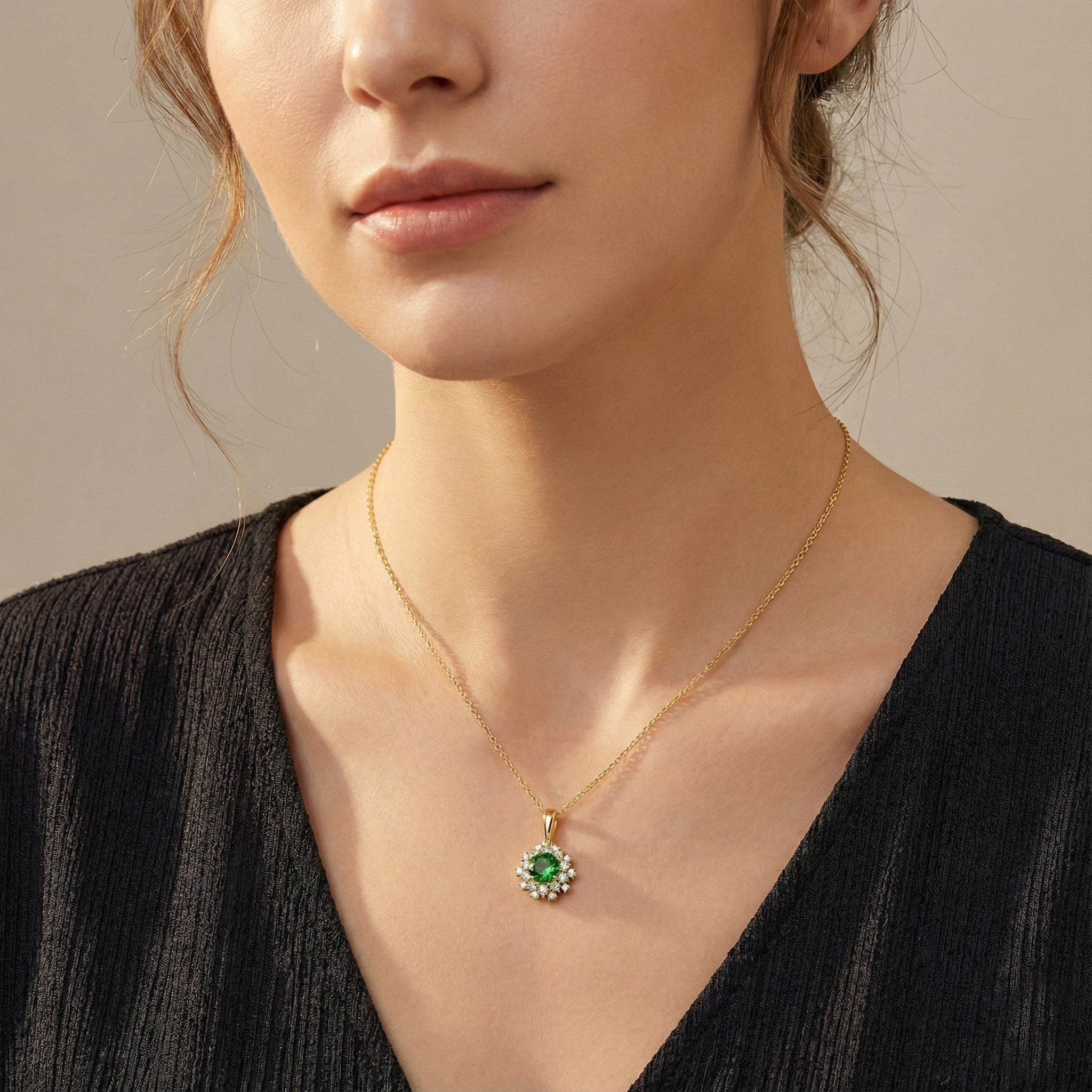 תליון זהב 14K עם אמרלד ויהלומים