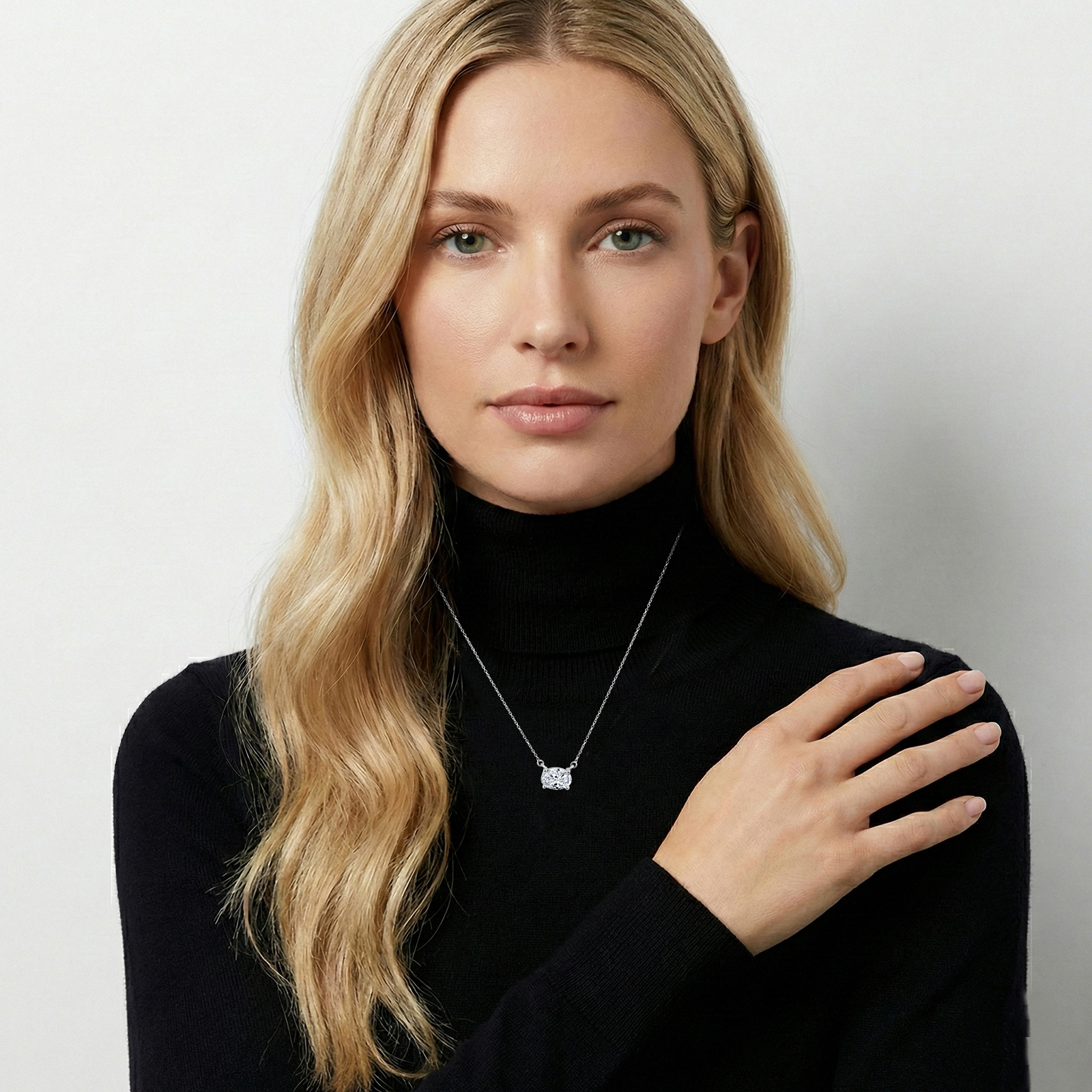 תליון זהב  לבן 14K עם יהלום מעבדה