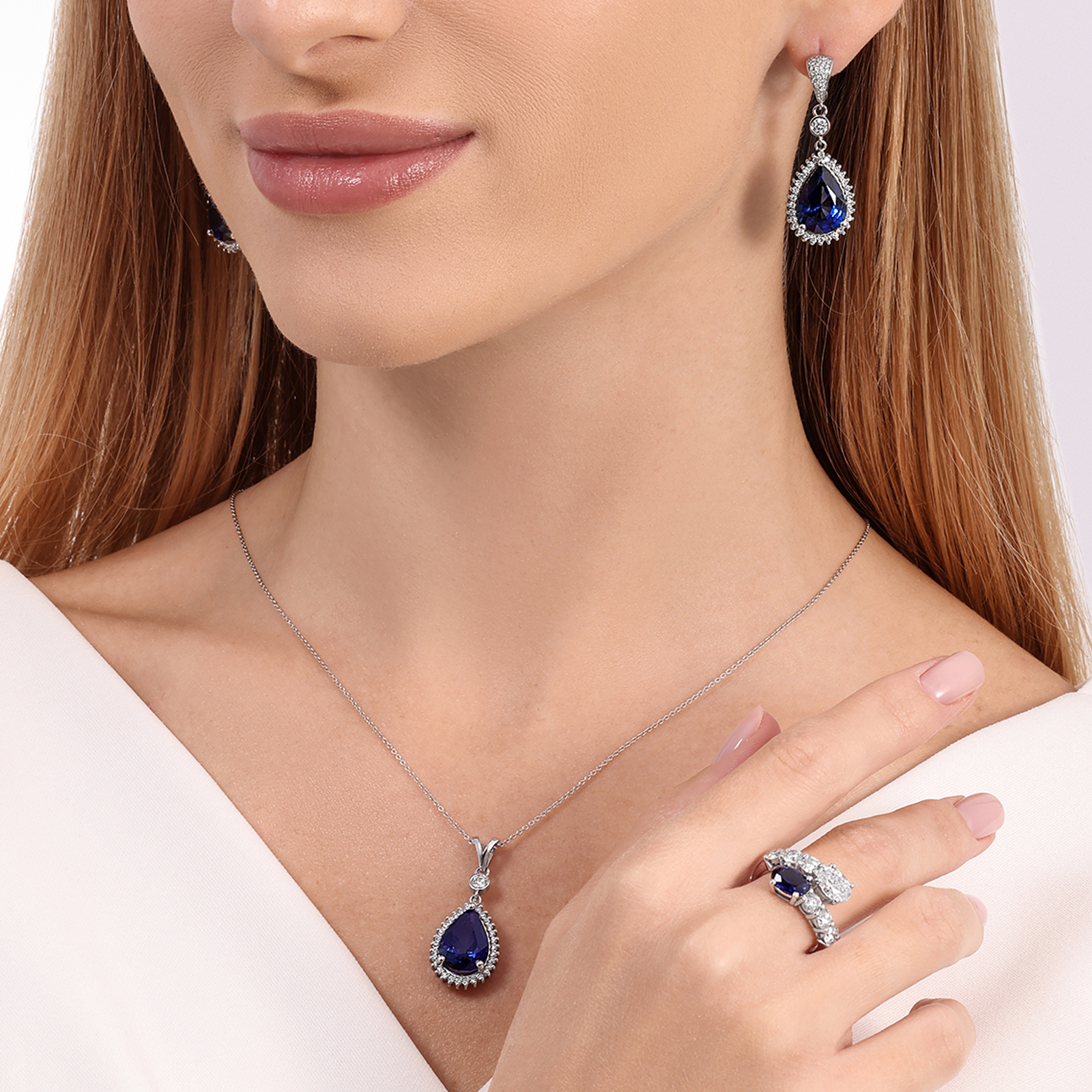 טבעת Nola בזהב 14K משובצת יהלומי מעבדה ואבן ספיר כחולה מעבדה