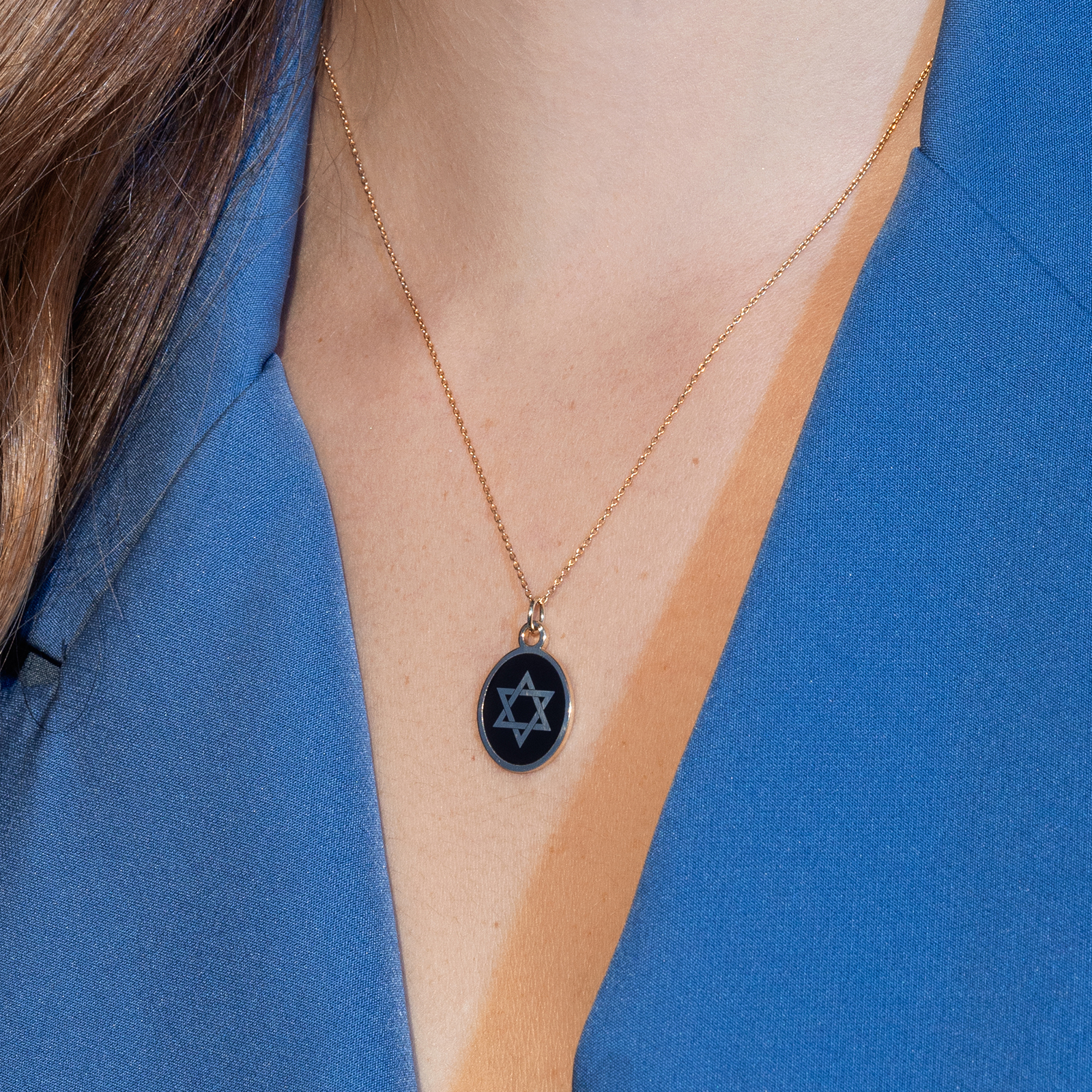 תליון ישמרך עם מגן דוד בציפוי אמייל שחור