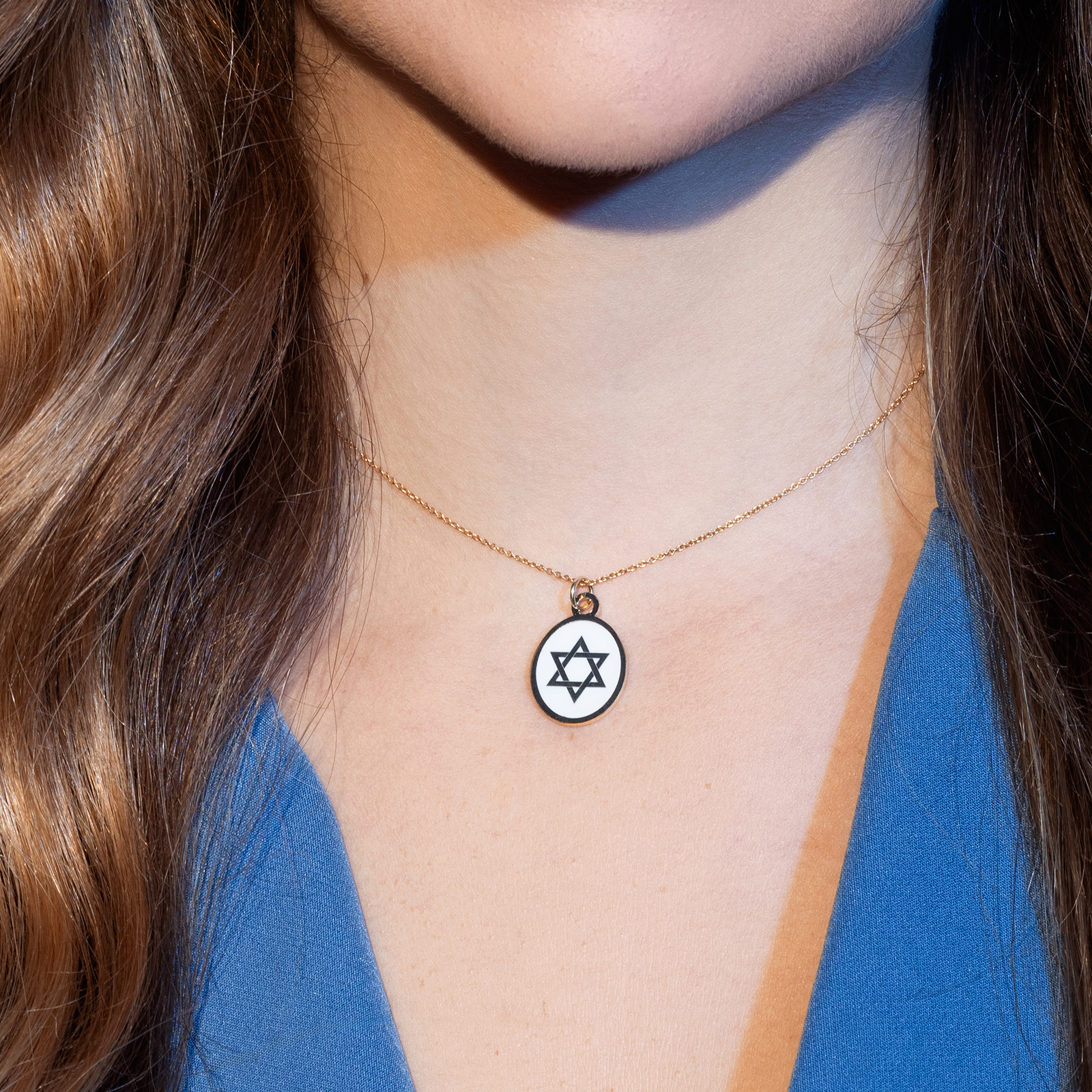 תליון ישמרך עם מגן דוד בציפוי אמייל לבן