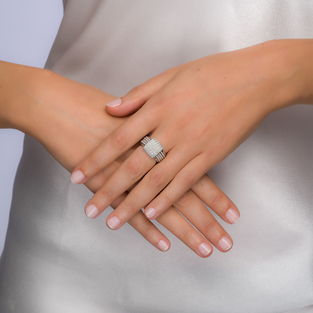 טבעת יהלומים