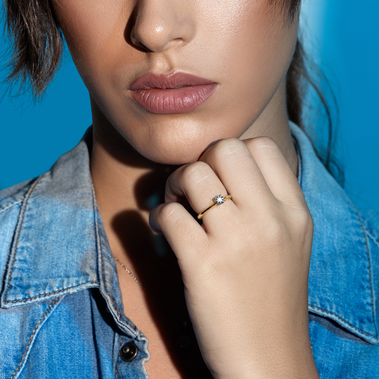 טבעת זהב משובצת יהלום סוליטר