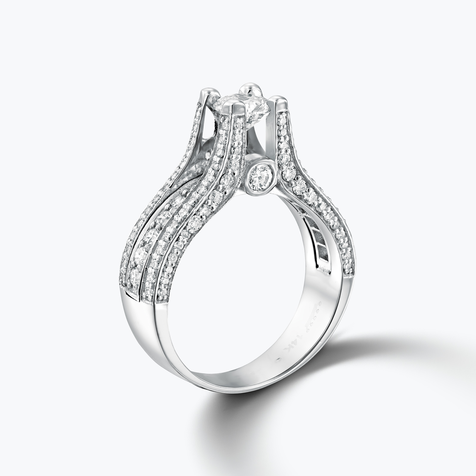 טבעת 127 היהלומים