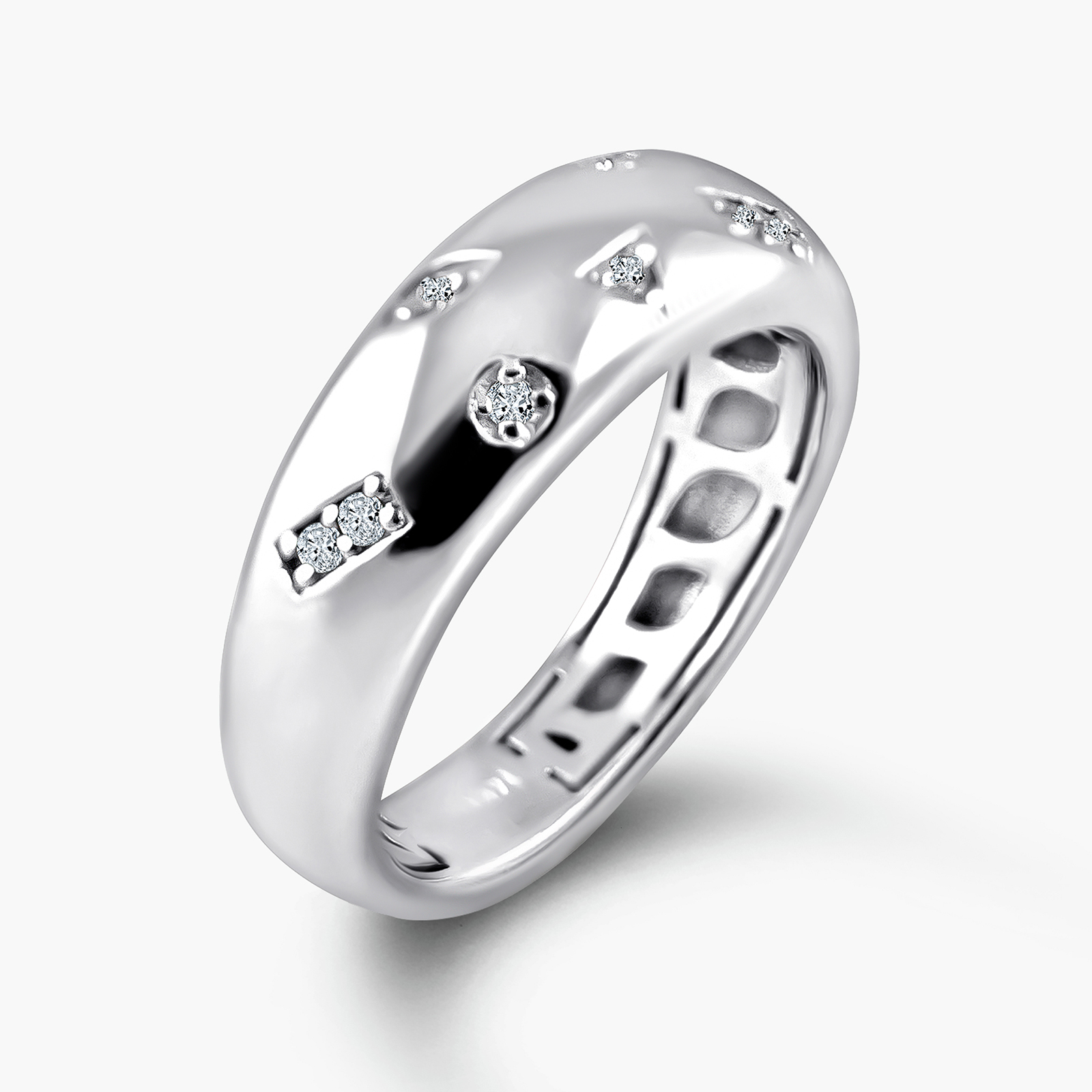 טבעת זהב לבן 14K משובצת יהלומים