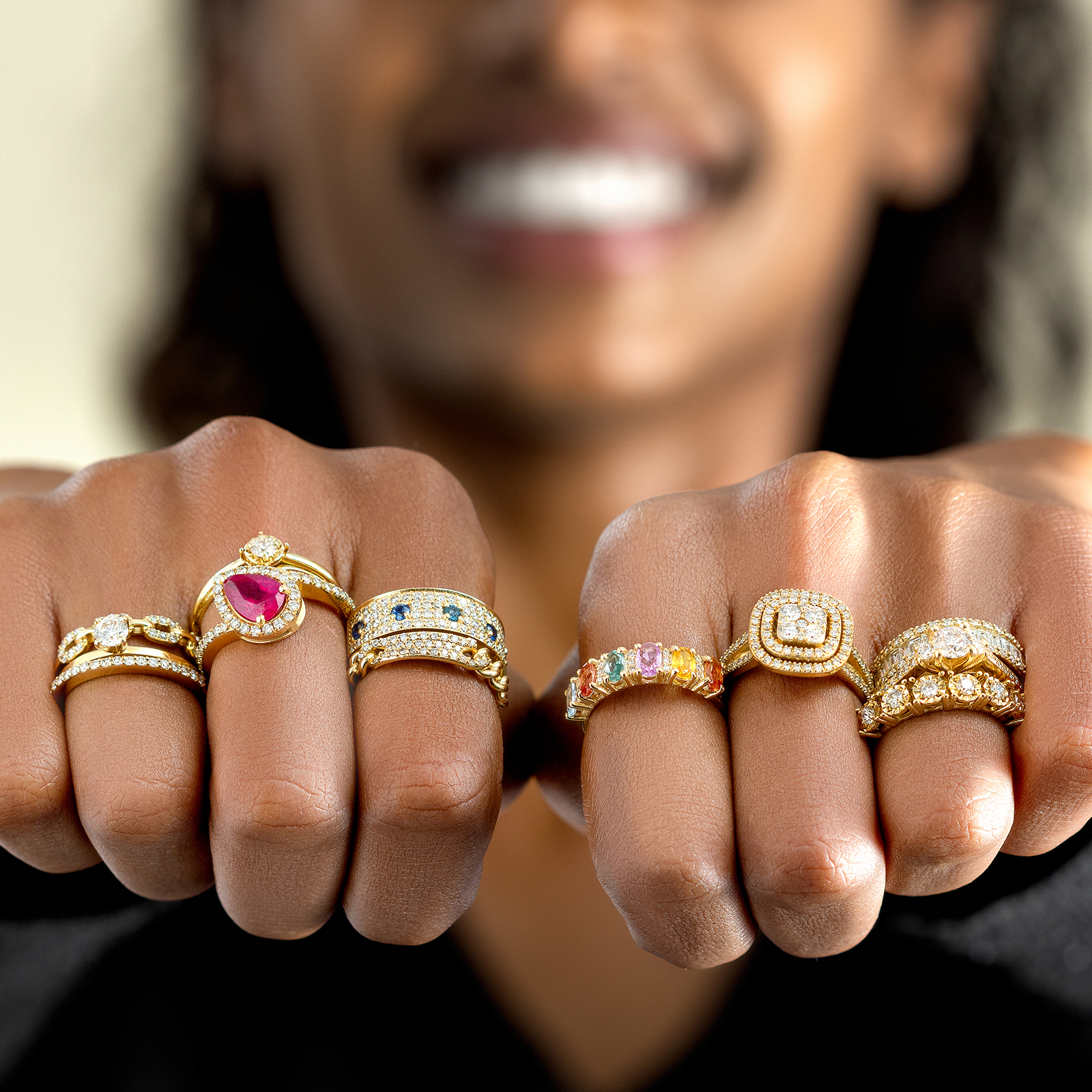 טבעת טיפה משובצת רובי גלס ויהלומים