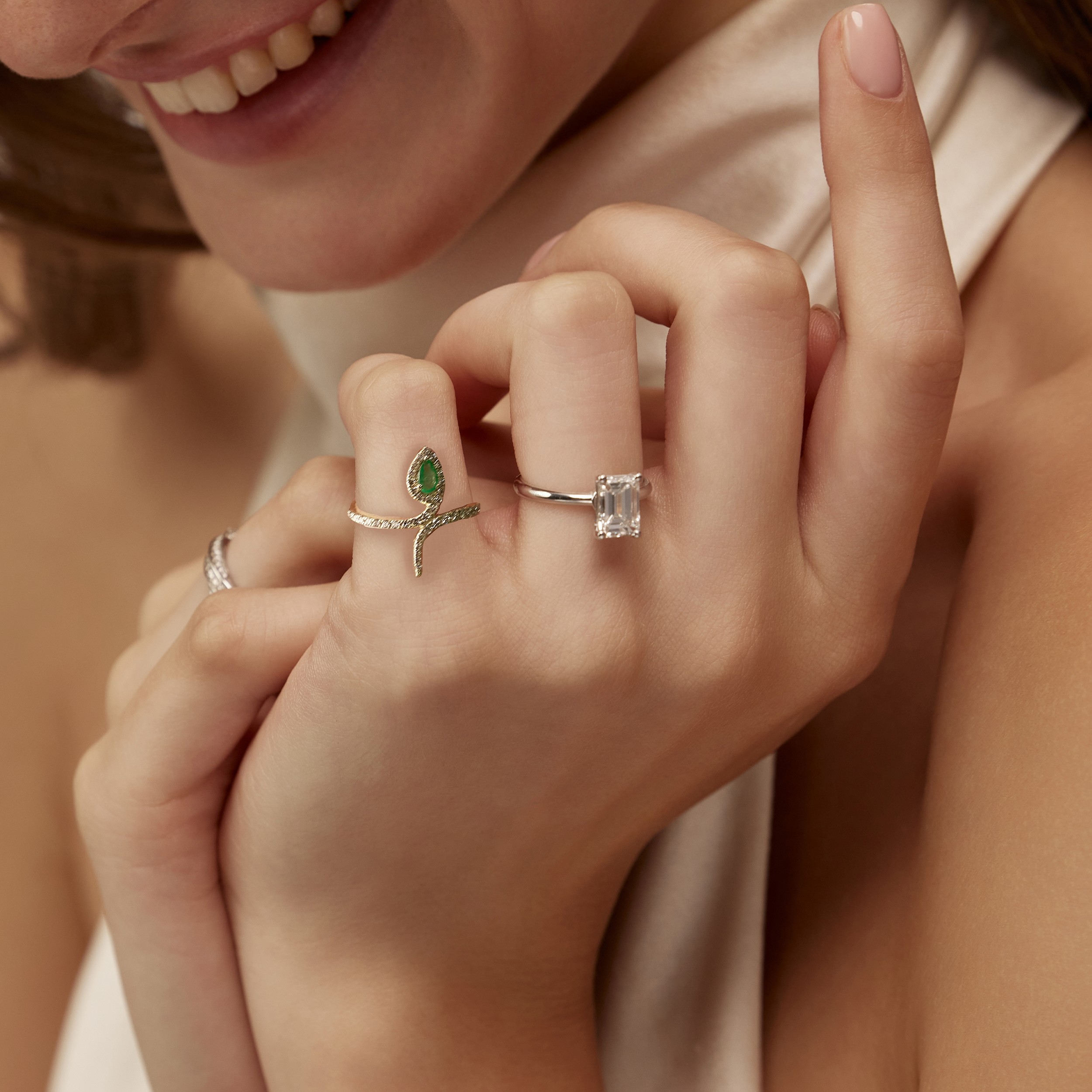 טבעת נחש מקולקציית Serpent Aura