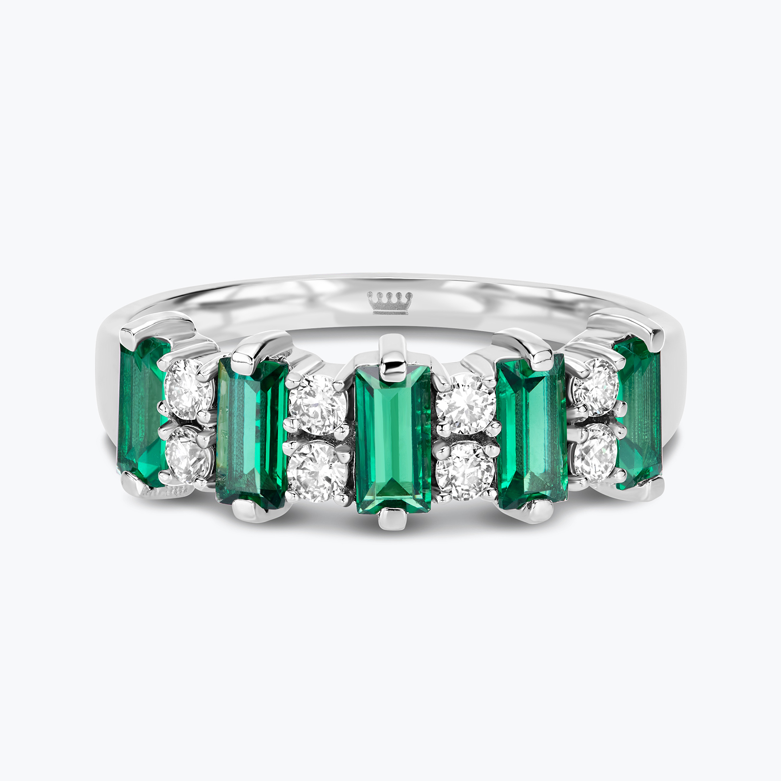 טבעת זהב בשיבוץ אבני גרין גראנט ויהלומים