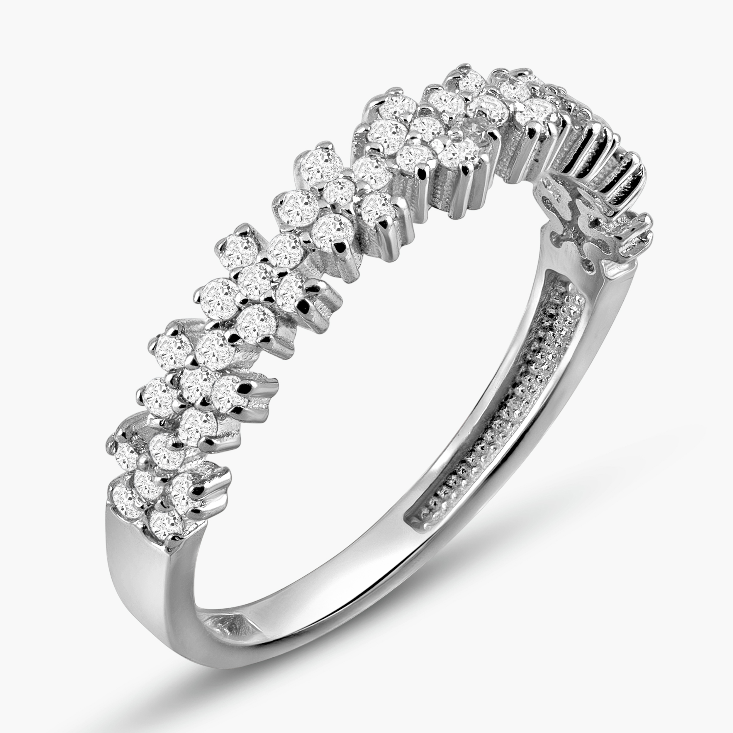 טבעת זהב 14K משובצת יהלומים בעיצוב שורת אבנים כפולה