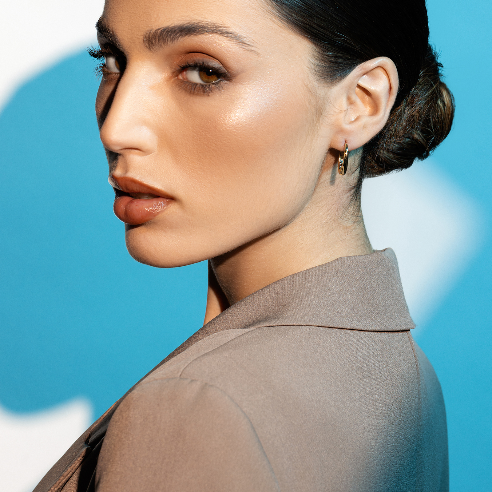 עגילי זהב בצורת בננה